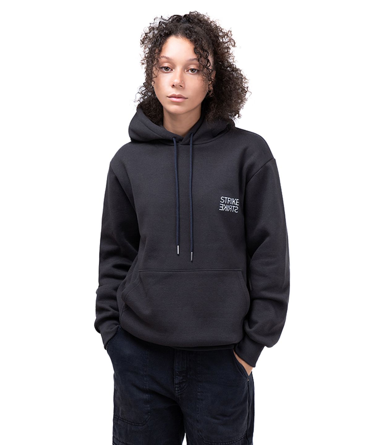 스트라이크(STRIKE) Soft Crystal Logo Over Hoodie (CHARCOAL)