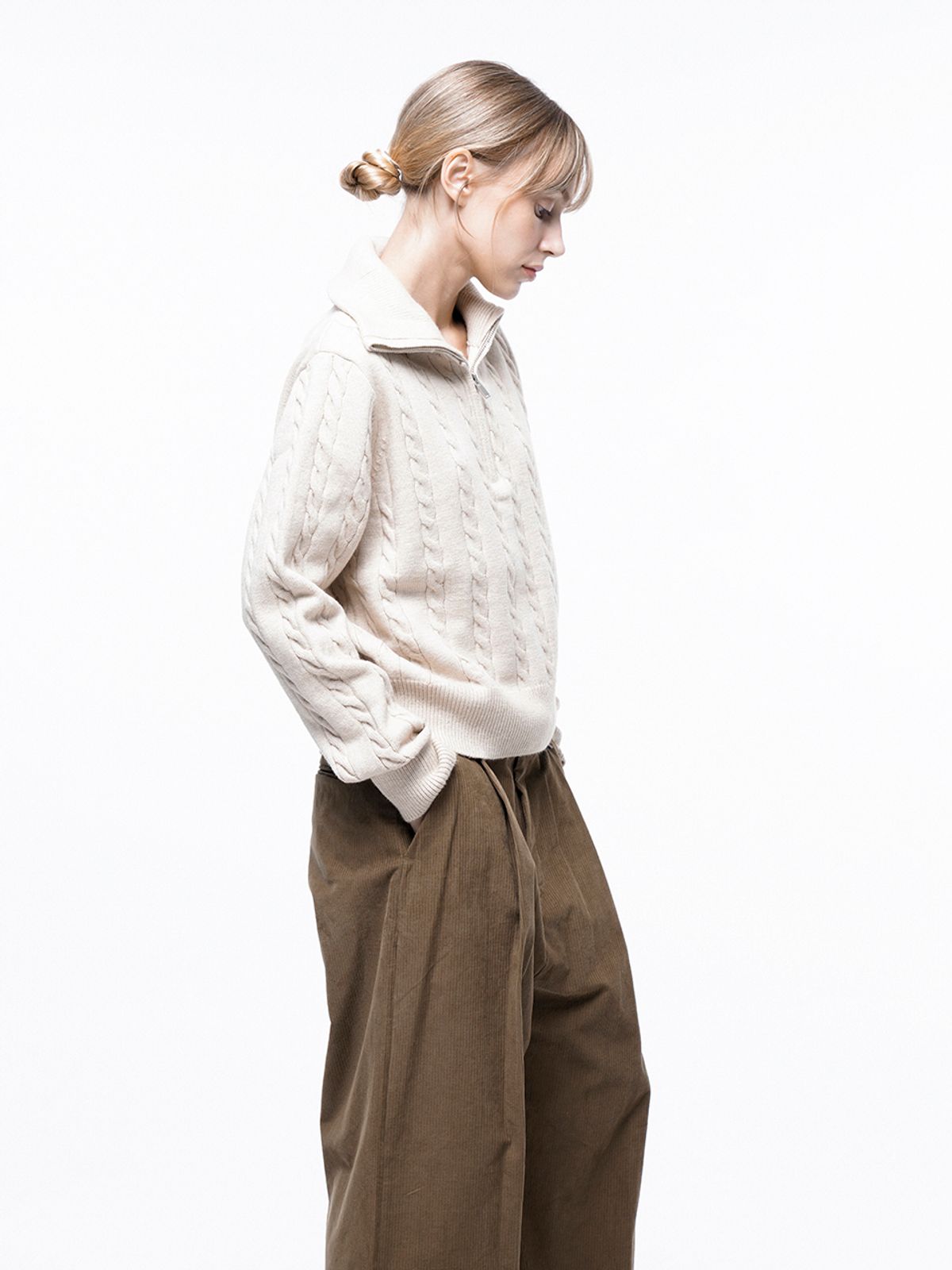 챈세스노이(CHANCE'S NOI) Soft Cable Half Zip-up Knit - Oatmeal /W243TP01OT