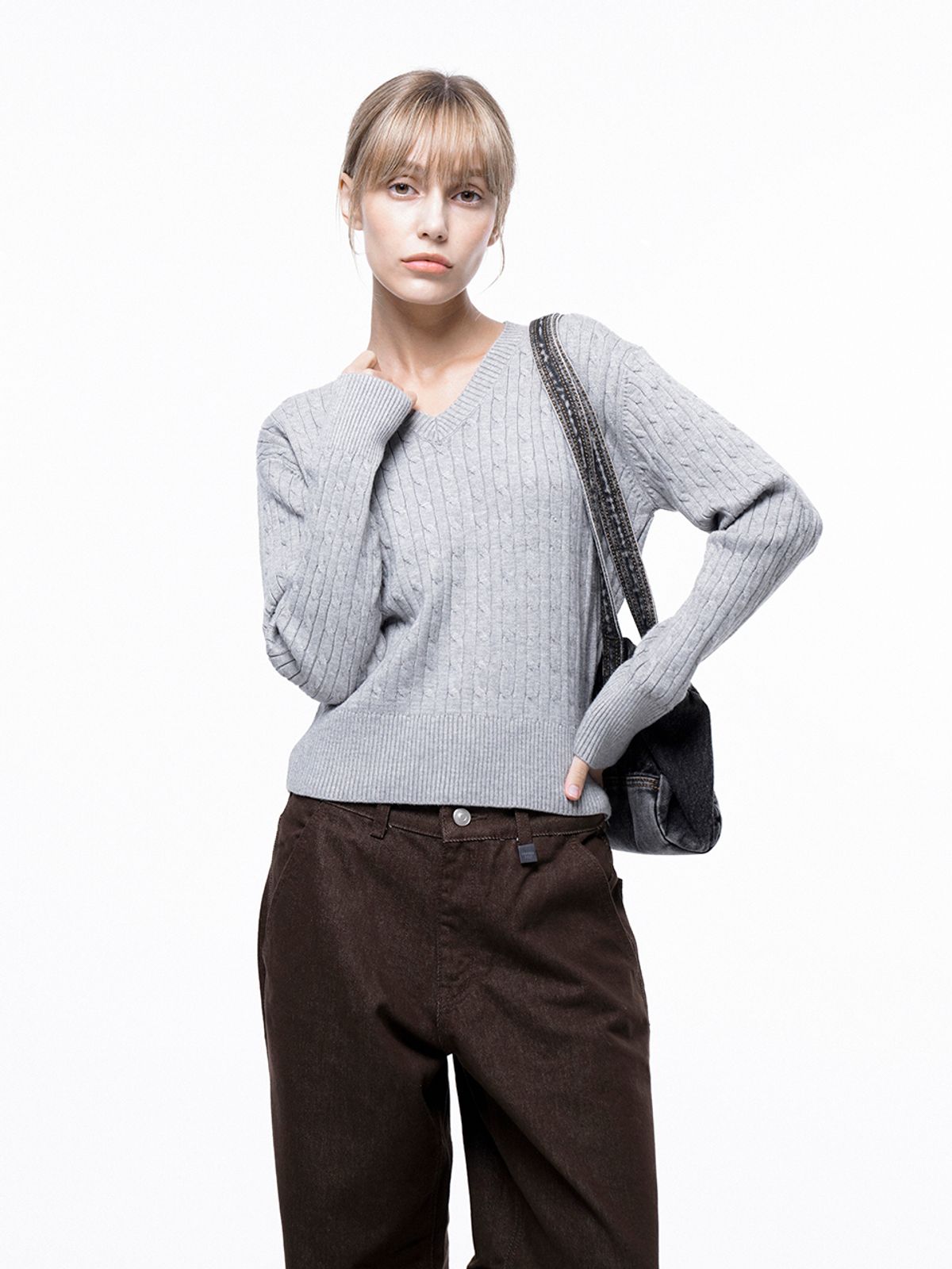 챈세스노이(CHANCE'S NOI) Soft Cable V-neck Knit - Melange /W243TP02ML