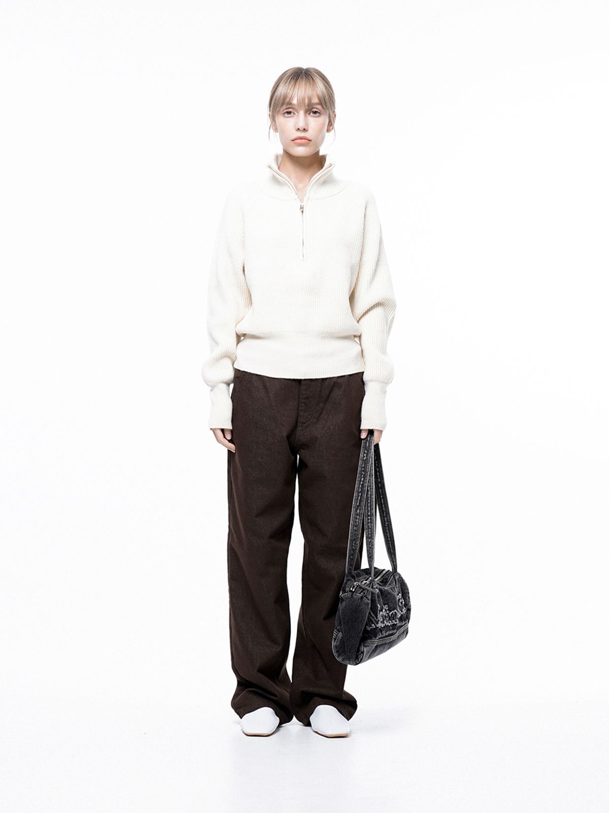 챈세스노이(CHANCE'S NOI) Soft Hazzy Half Zip-up Knit - Ivory /W243TP05IV