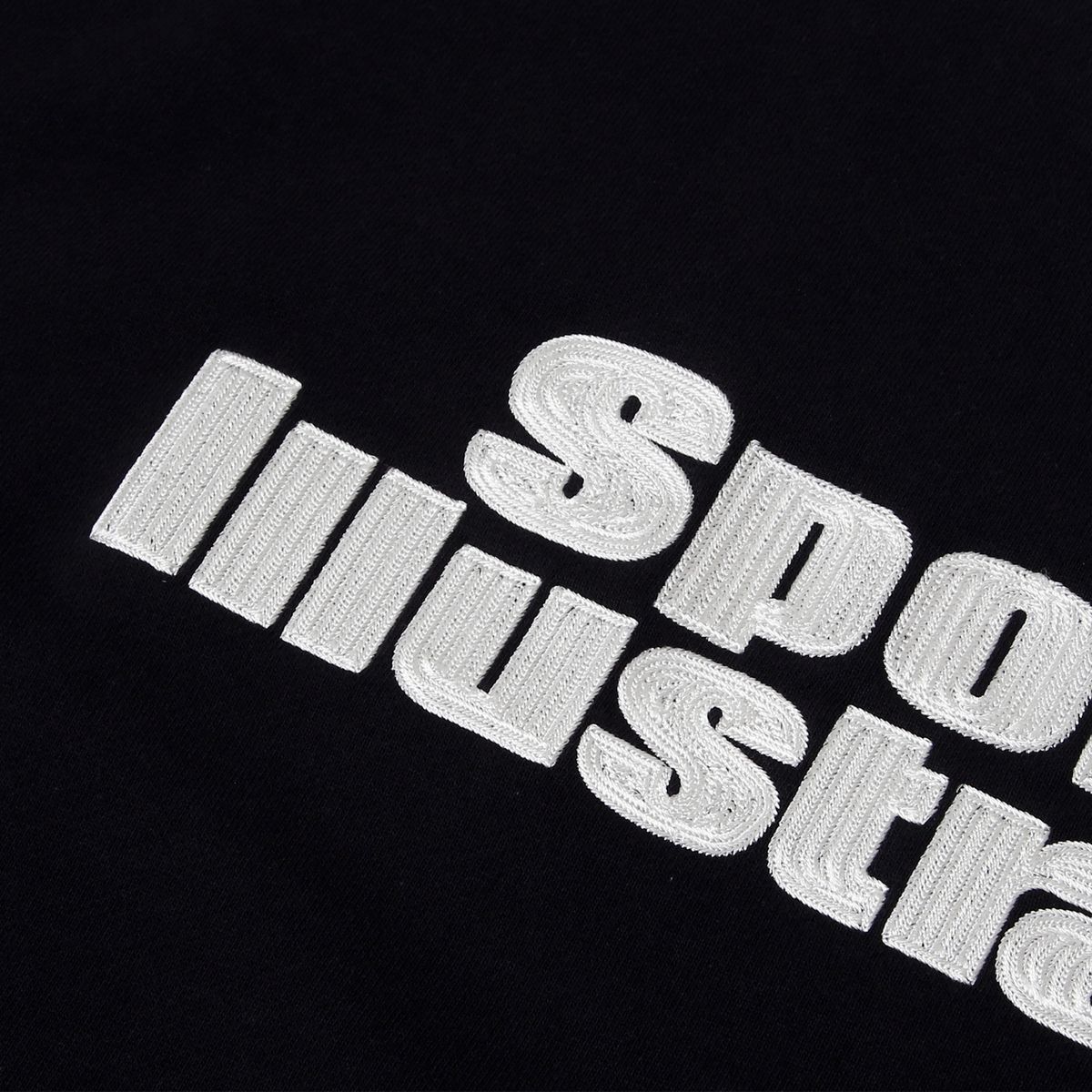 스포츠 일러스트레이티드(SPORTS ILLUSTRATED) 스포츠일러스트레이티드 스택로고 스웨트셔츠 (네이비)