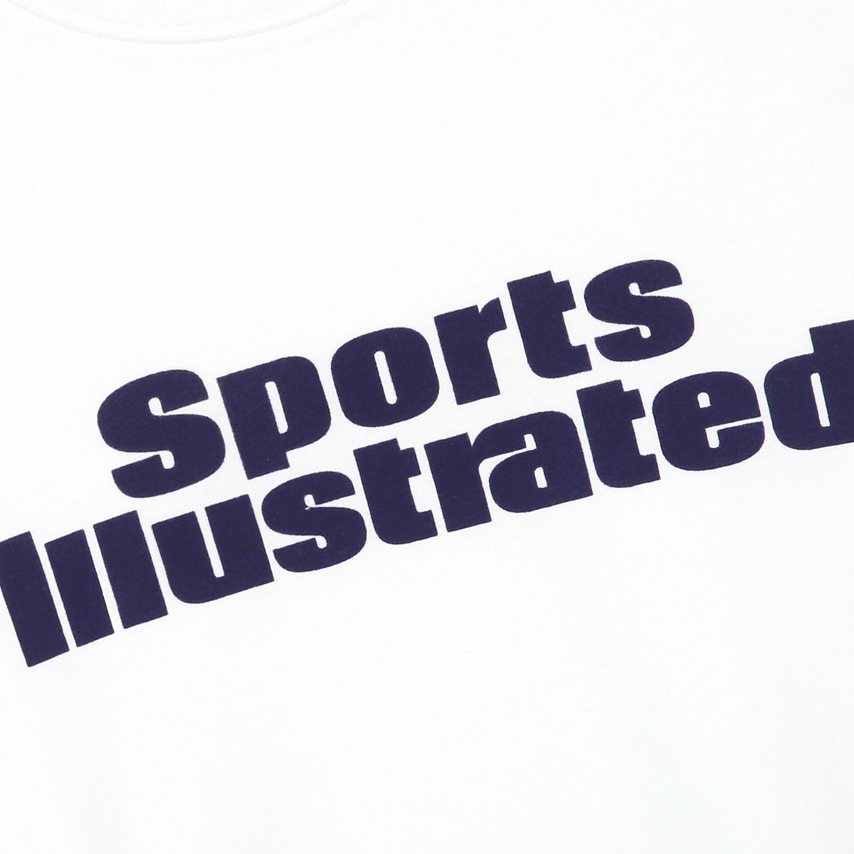 스포츠 일러스트레이티드(SPORTS ILLUSTRATED) 스포츠일러스트레이티드 스택로고 긴소매티셔츠 (화이트)