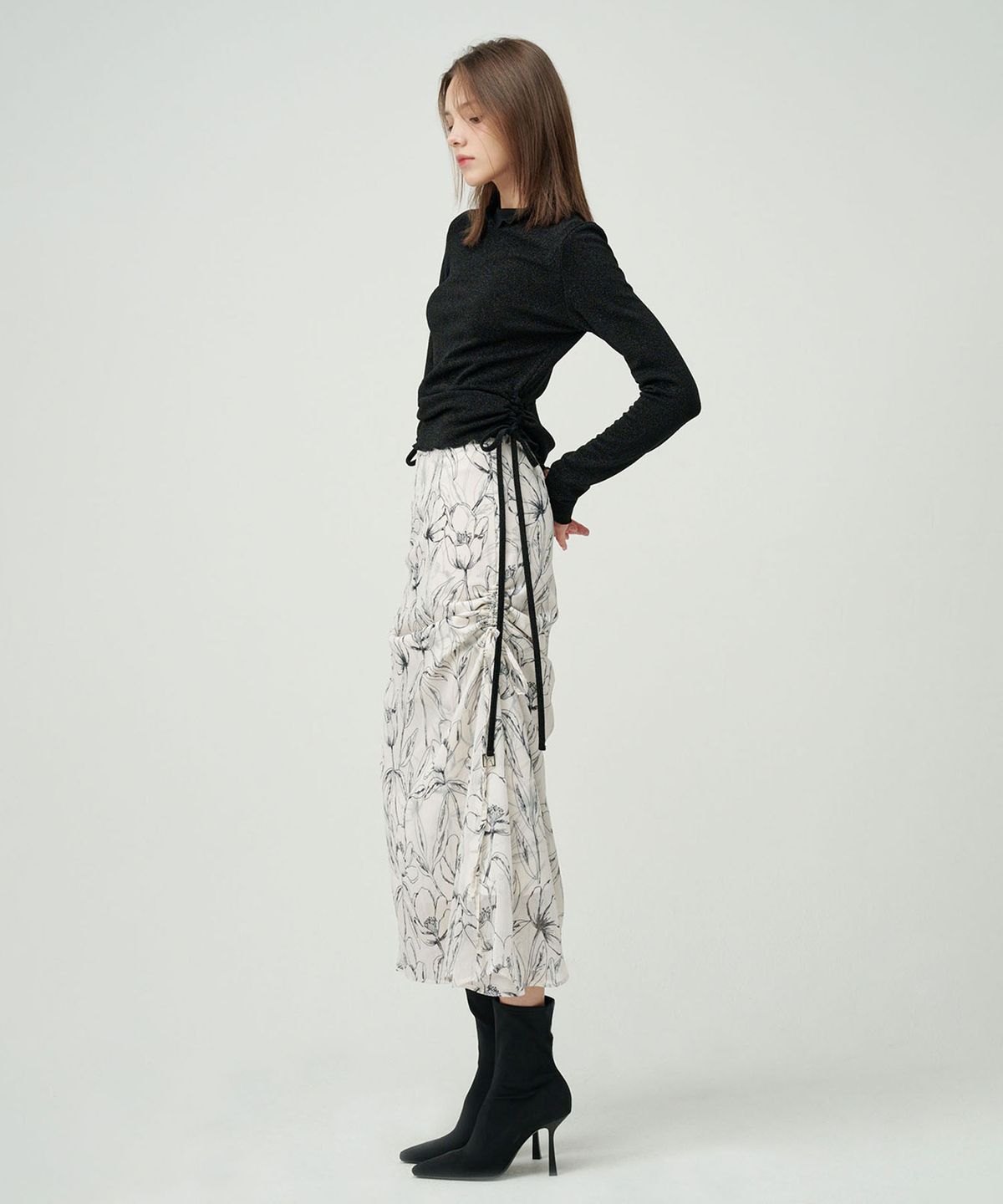 세컨드 아르무아(02ARMOIRE) Mogan Skirt _ Off White