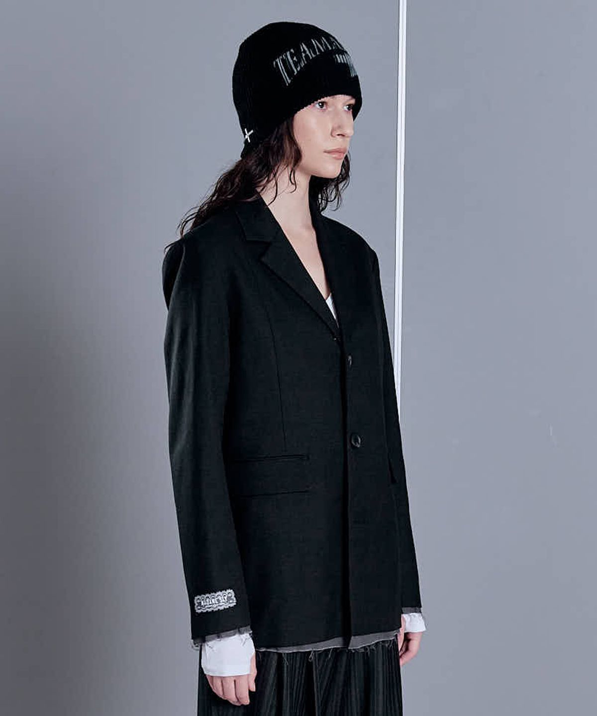 2000아카이브스(2000ARCHIVES) OVERSIZED RAW EDGE JACKET (BLACK)