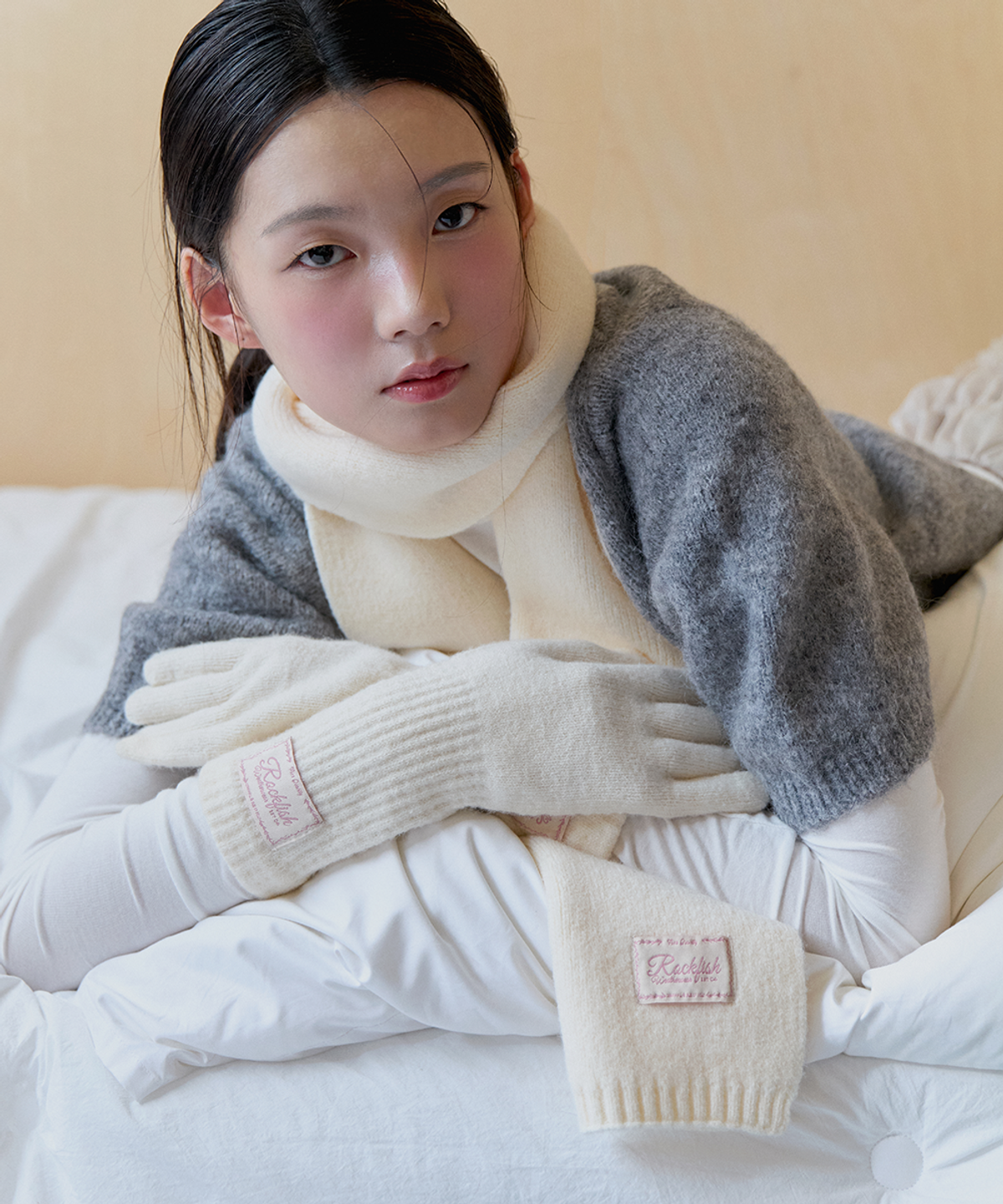 락피쉬웨더웨어(ROCKFISH WEATHERWEAR) FLUFFY LONG GLOVES - 10 colors
