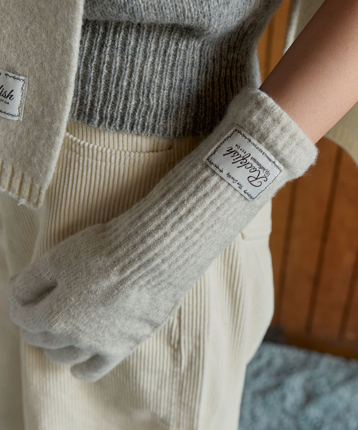 락피쉬웨더웨어(ROCKFISH WEATHERWEAR) FLUFFY LONG GLOVES - 8 colors