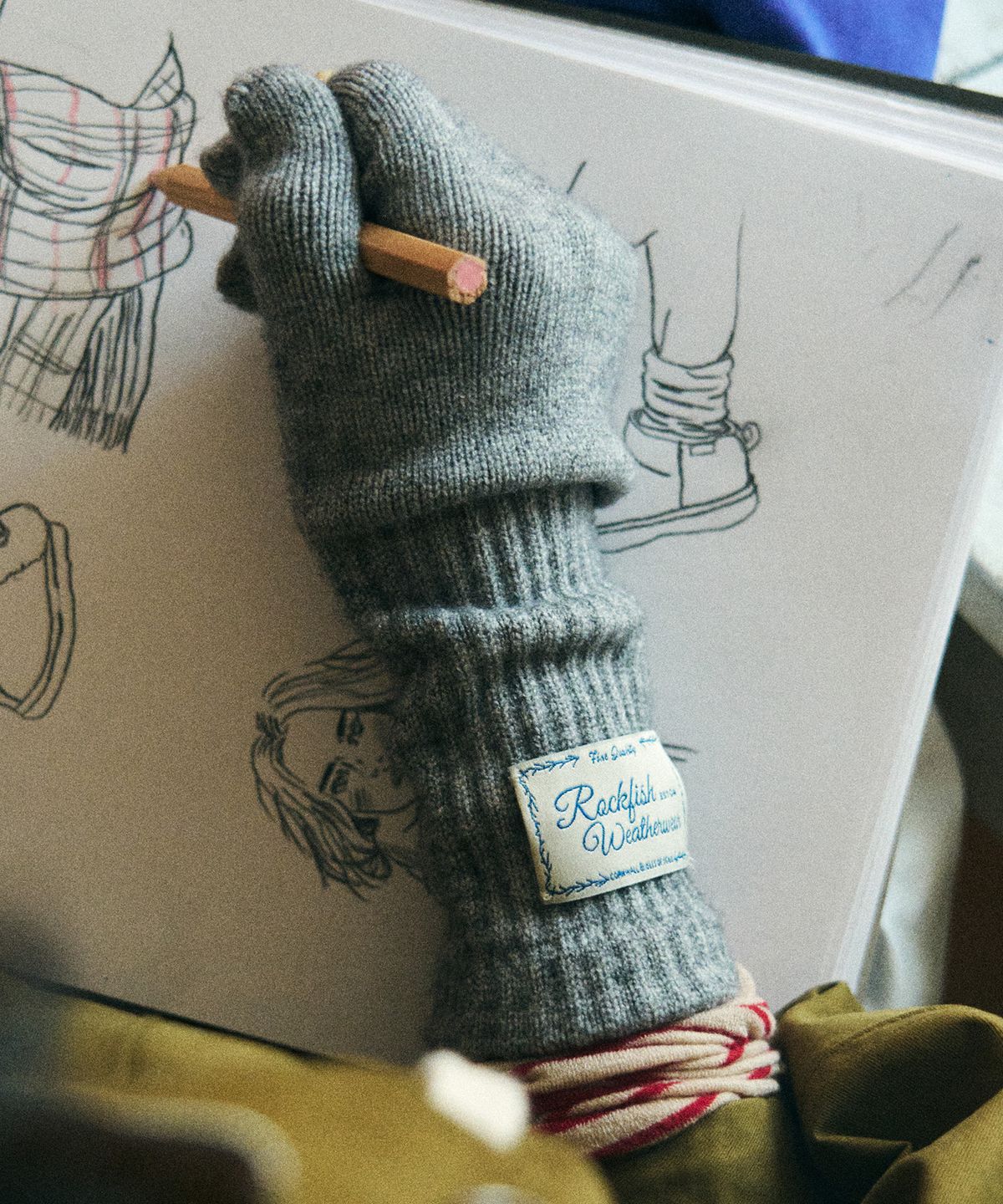 락피쉬웨더웨어(ROCKFISH WEATHERWEAR) FLUFFY LONG GLOVES - 8 colors