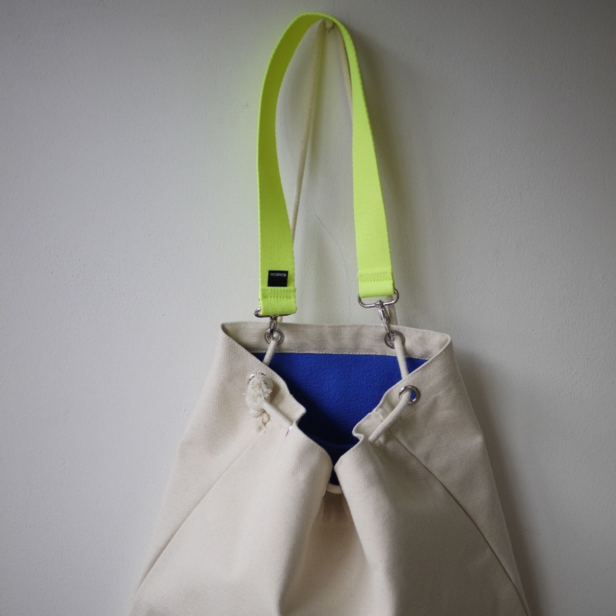 봄봄패브릭스(BOMBOM FABRICS) B drawstring bag(캔버스 백)