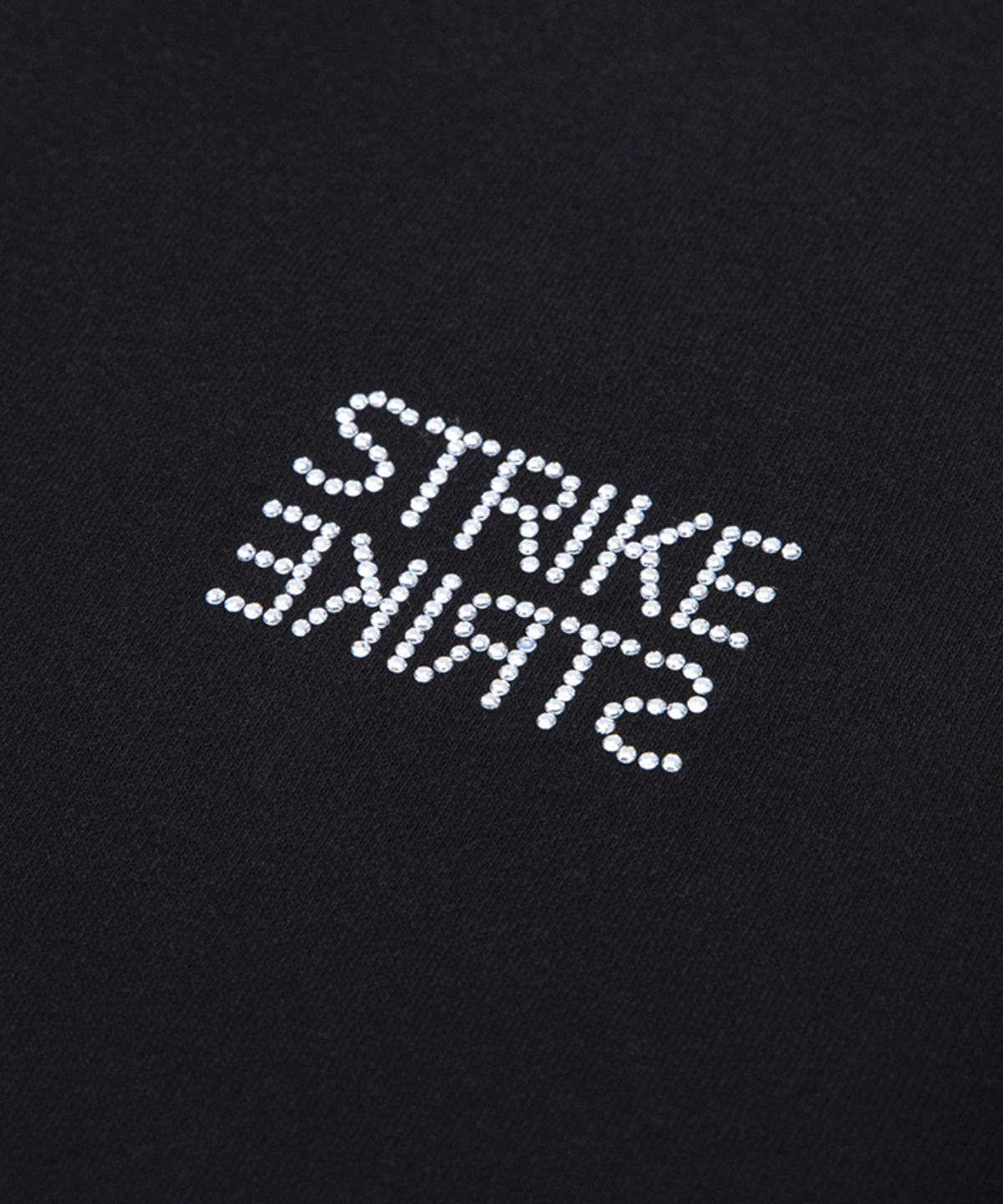 스트라이크(STRIKE) Soft Crystal Logo Over Hoodie (BLACK)