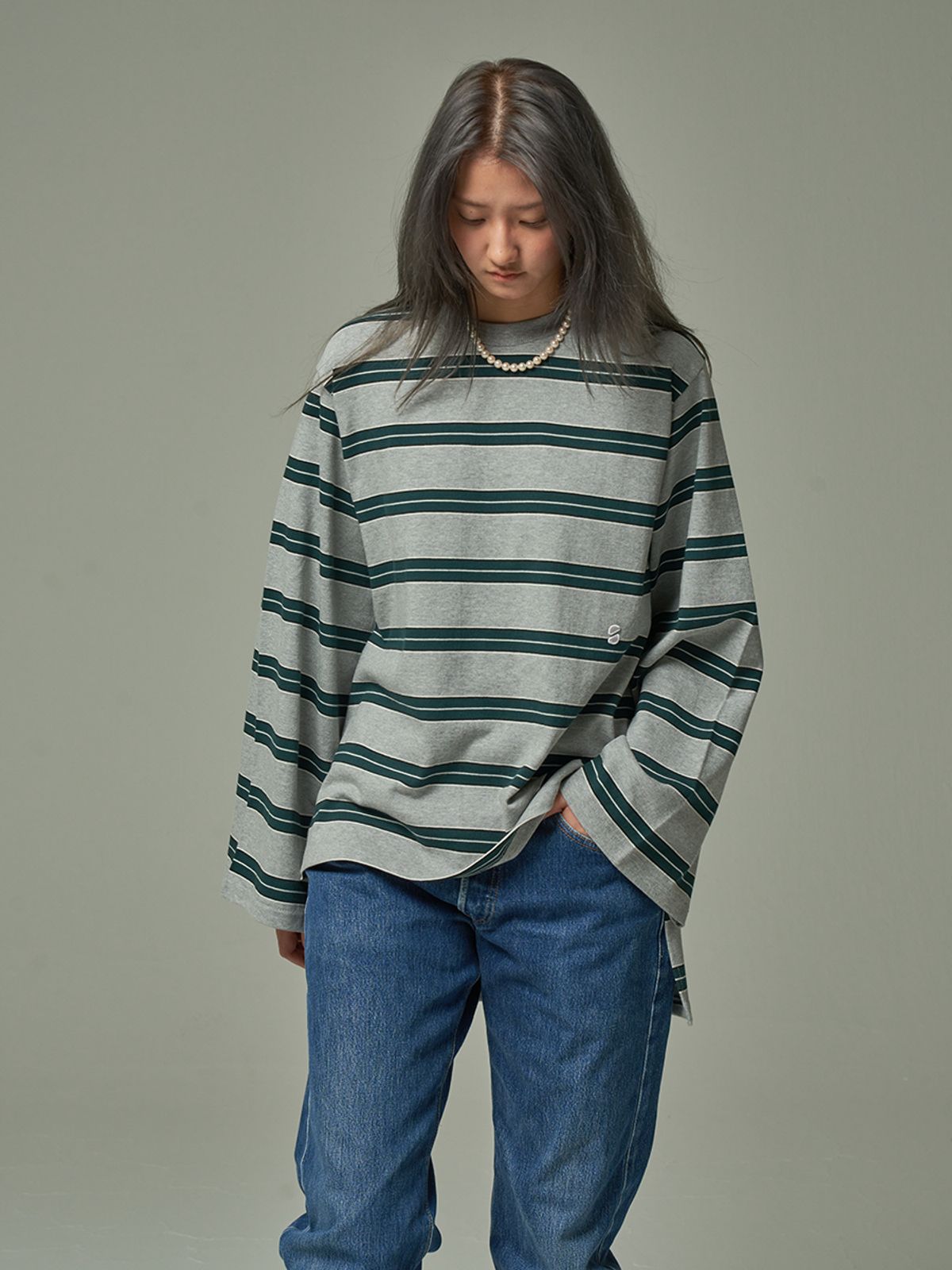 사이(SAAI) 멀티 스트라이프 롱 티 그레이