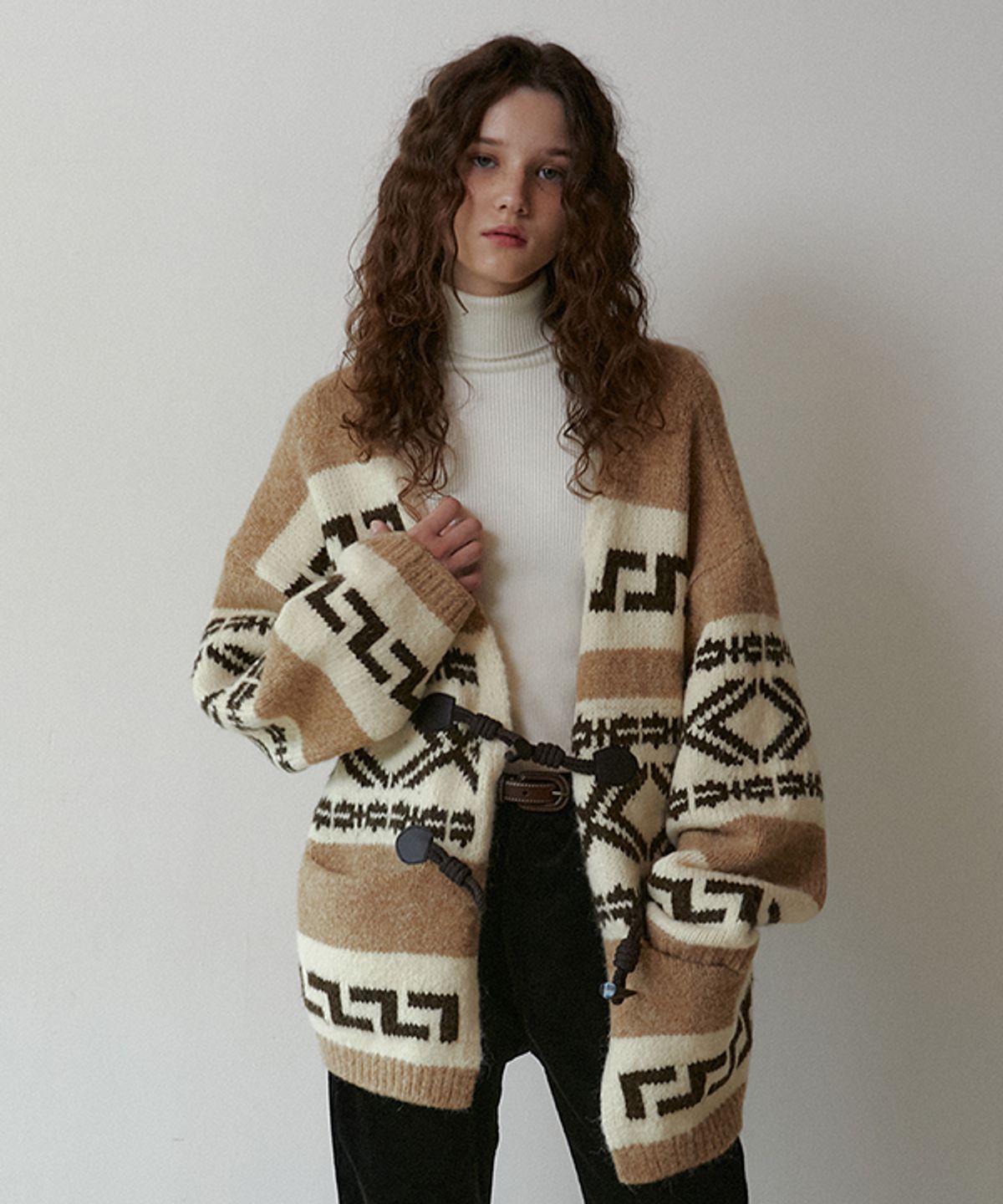 그린버터(GREENBUTTER) Soft Knit Turtleneck (Ivory)