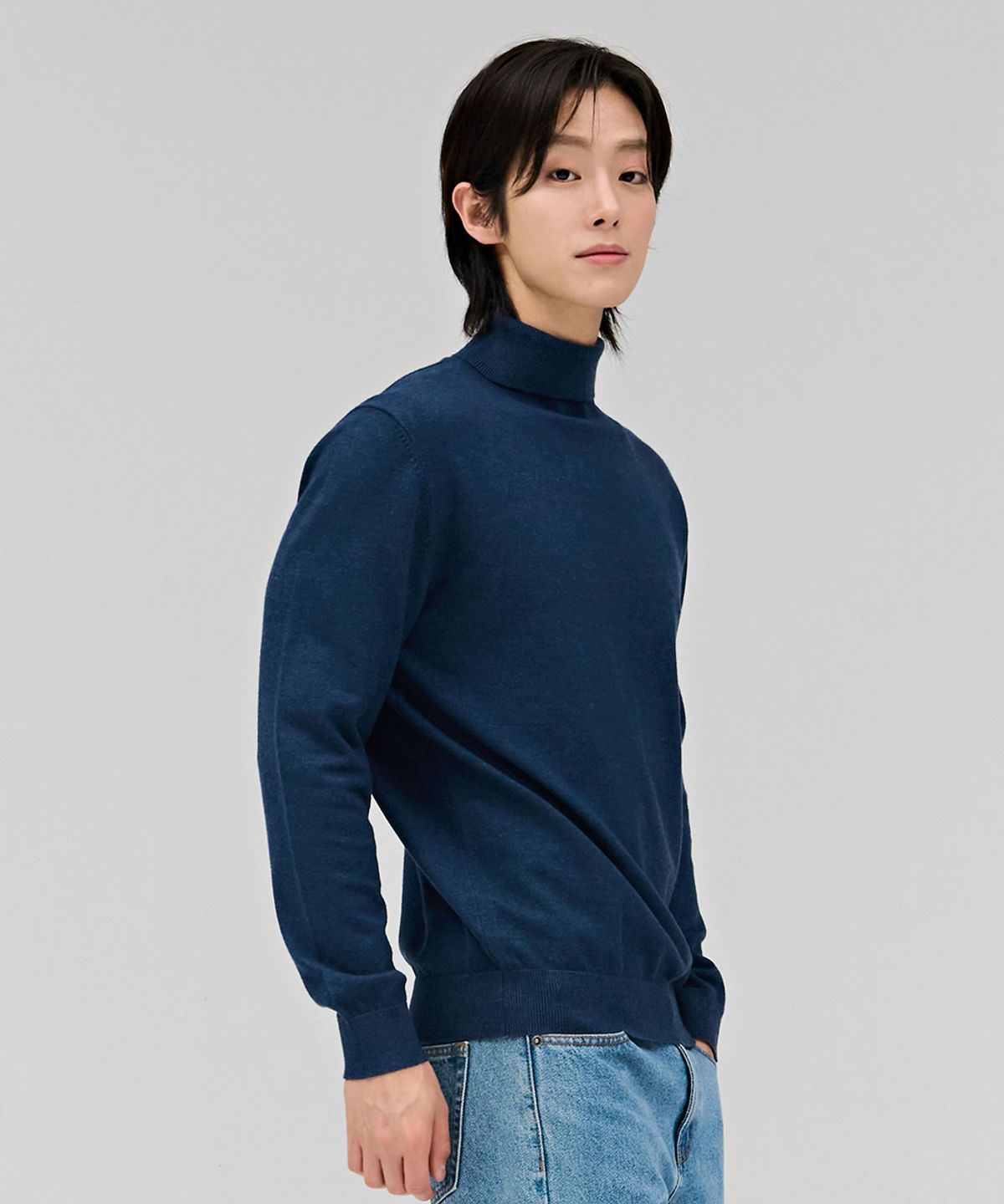체이스컬트(CHASECULT) 남성 에센셜 터틀넥 스웨터-네이비