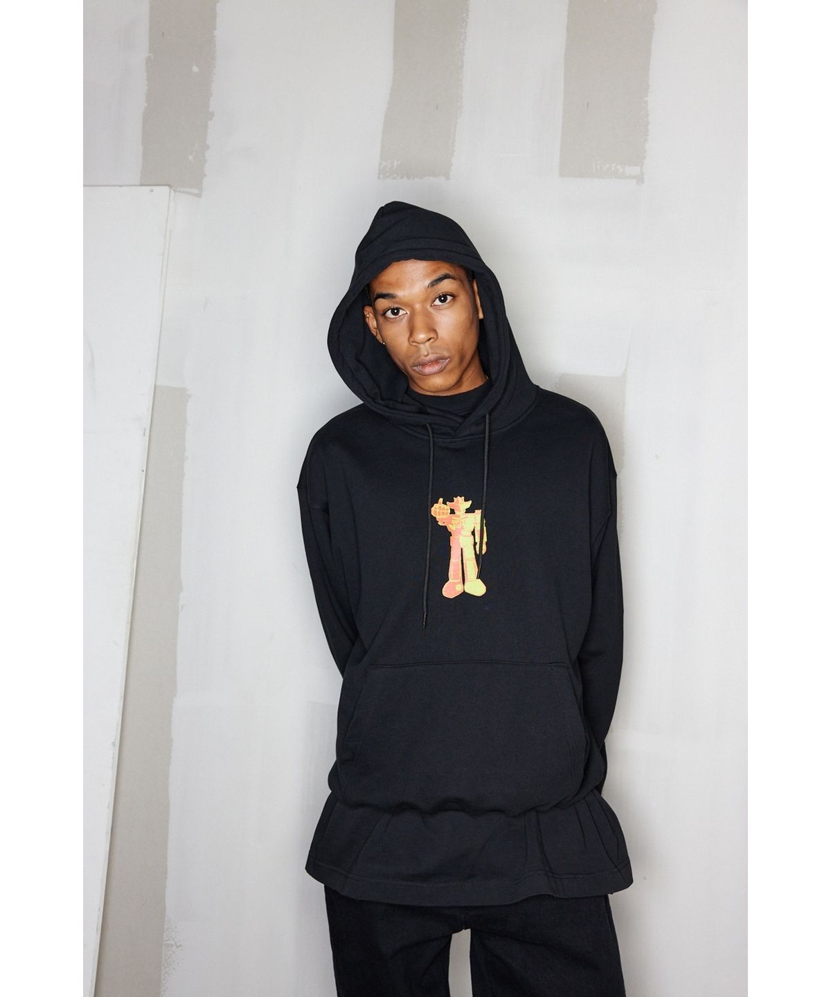 1011갤러리(1011 GALLERY) Gallery Machine Hoodie - Black