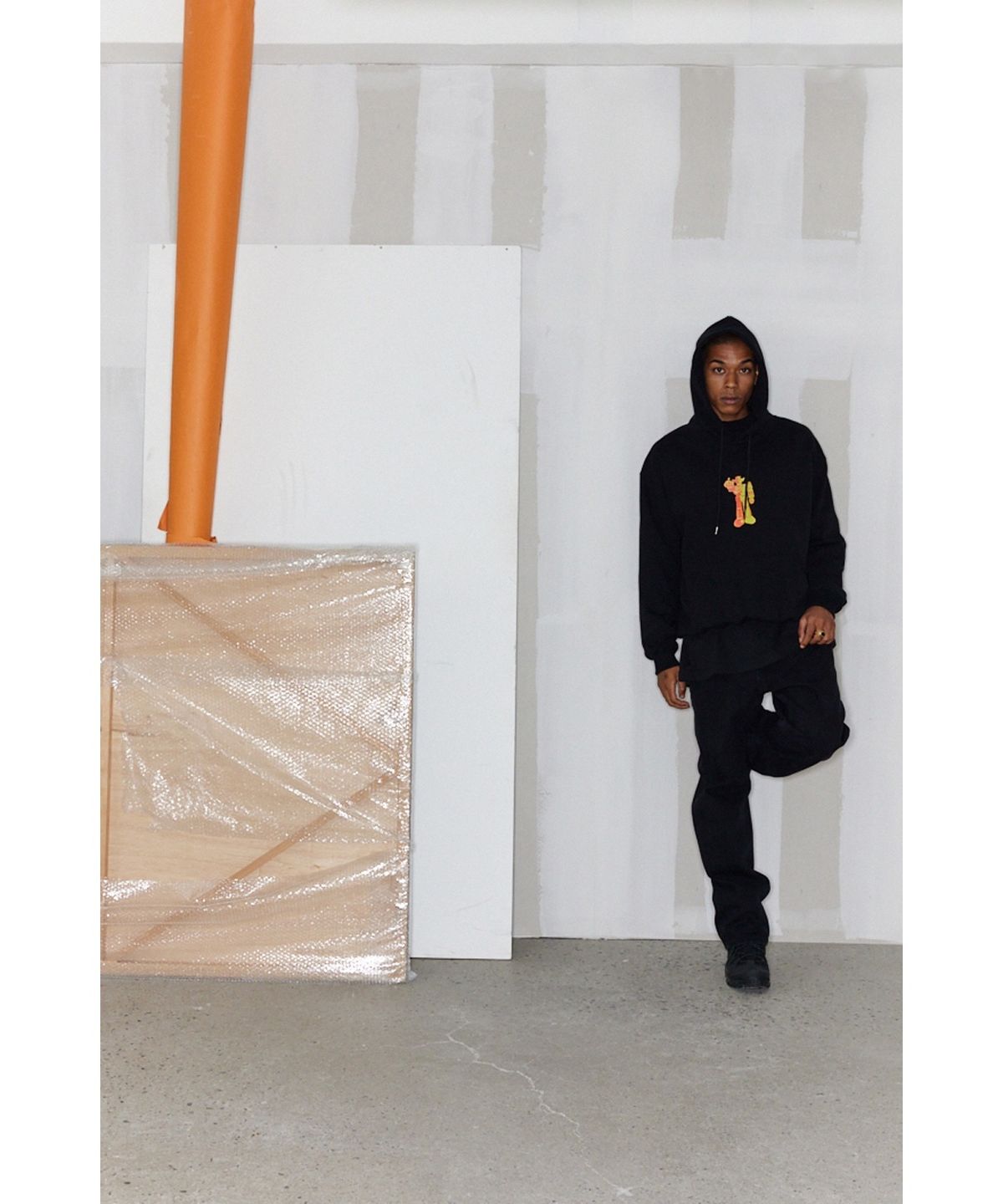1011갤러리(1011 GALLERY) Gallery Machine Hoodie - Black