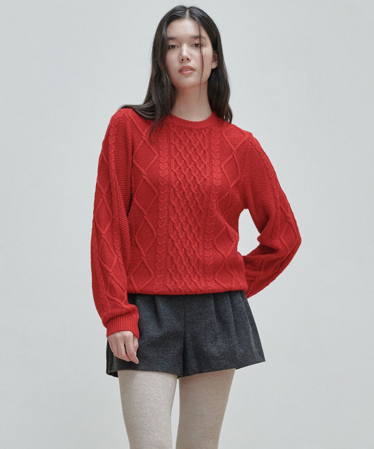 플랙 우먼(PLAC WOMEN) 케이블 베이직 라운드 넥 니트 레드