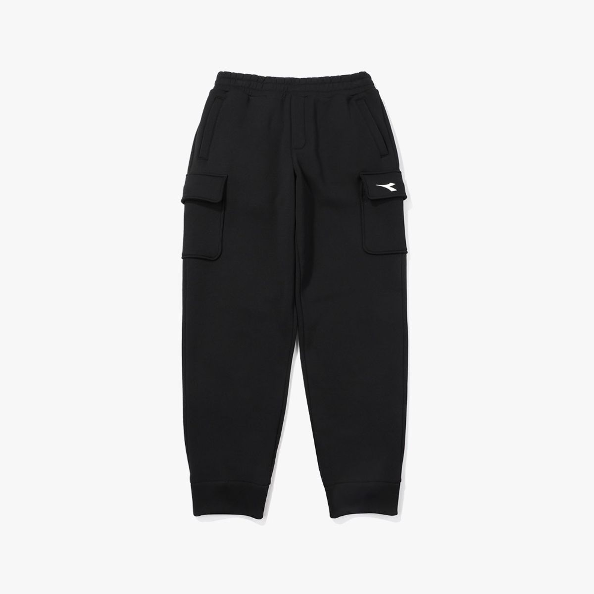 디아도라(diadora) 무브 웜 카고 조거 팬츠 BLACK