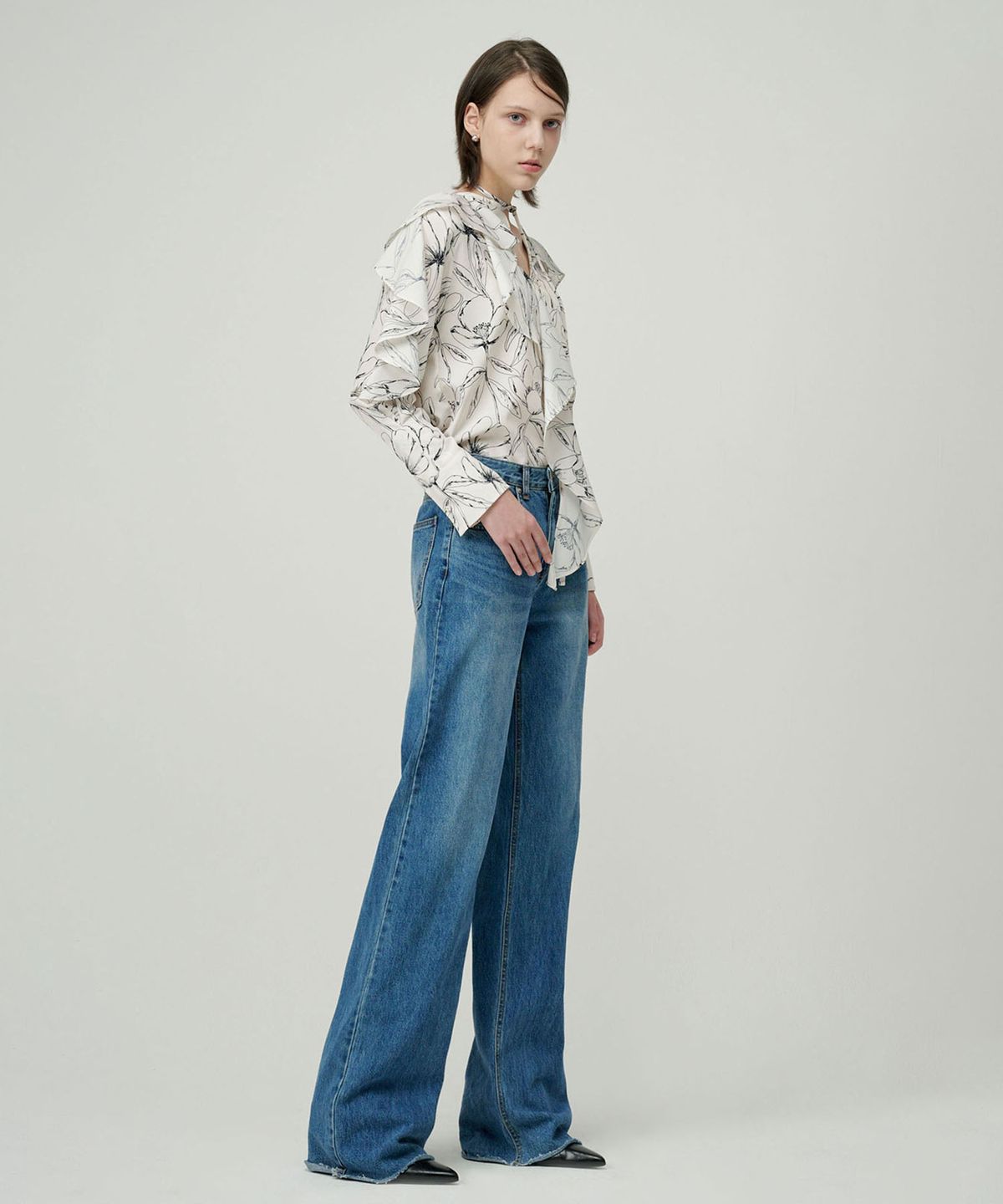 세컨드 아르무아(02ARMOIRE) Sera Blouse _ Off White Flower
