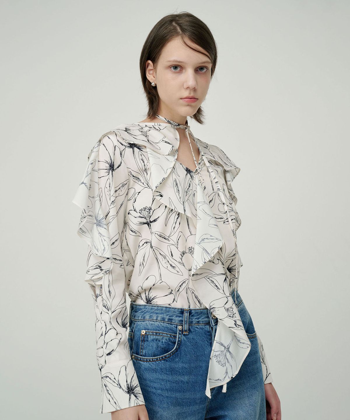 세컨드 아르무아(02ARMOIRE) Sera Blouse _ Off White Flower