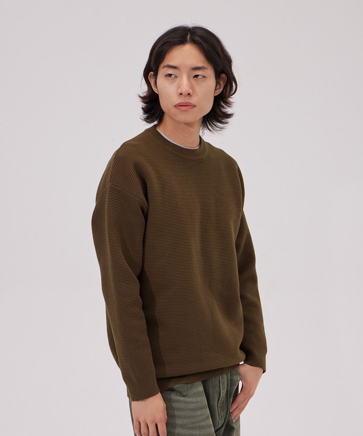 메이킷투(MAKEITTO) 데일리 비스코스 크루넥 니트_브라운