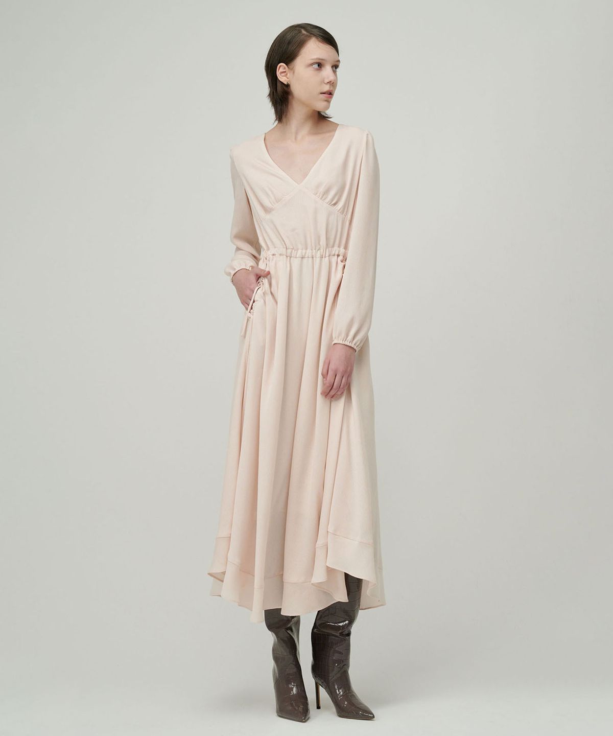 세컨드 아르무아(02ARMOIRE) Harper Dress _ Pink Beige
