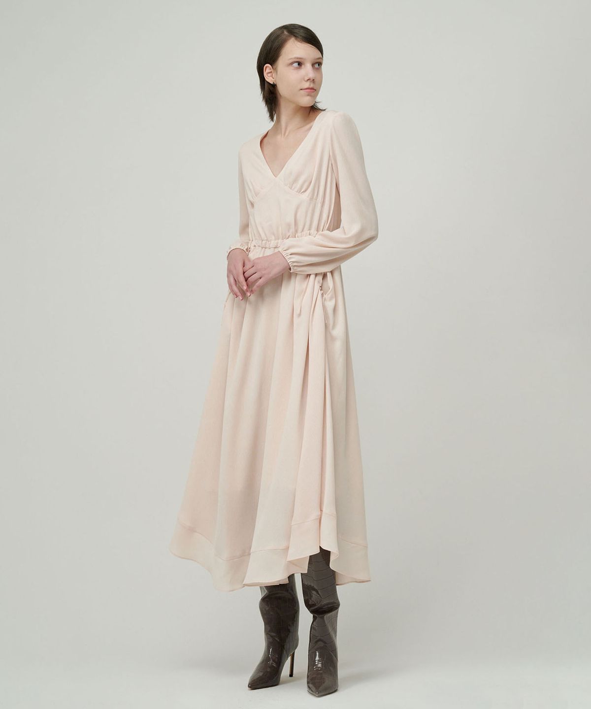 세컨드 아르무아(02ARMOIRE) Harper Dress _ Pink Beige