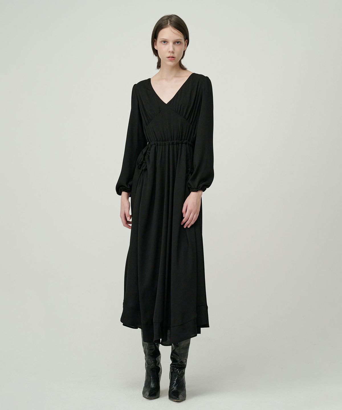 세컨드 아르무아(02ARMOIRE) Harper Dress _ Black