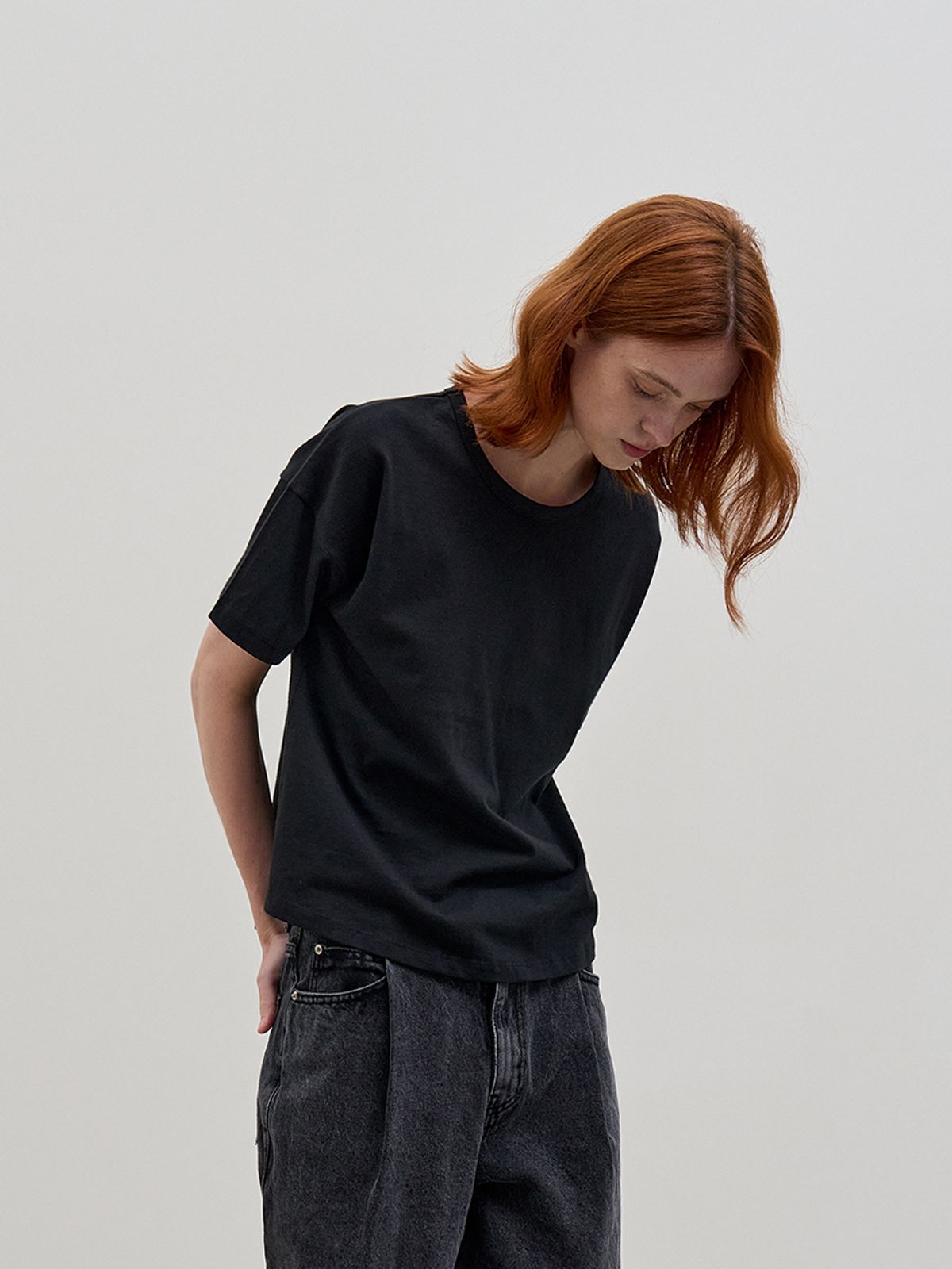해브 앤 해브(HAVE8HAVE) CURVED COTTON T-Shirt_BLACK
