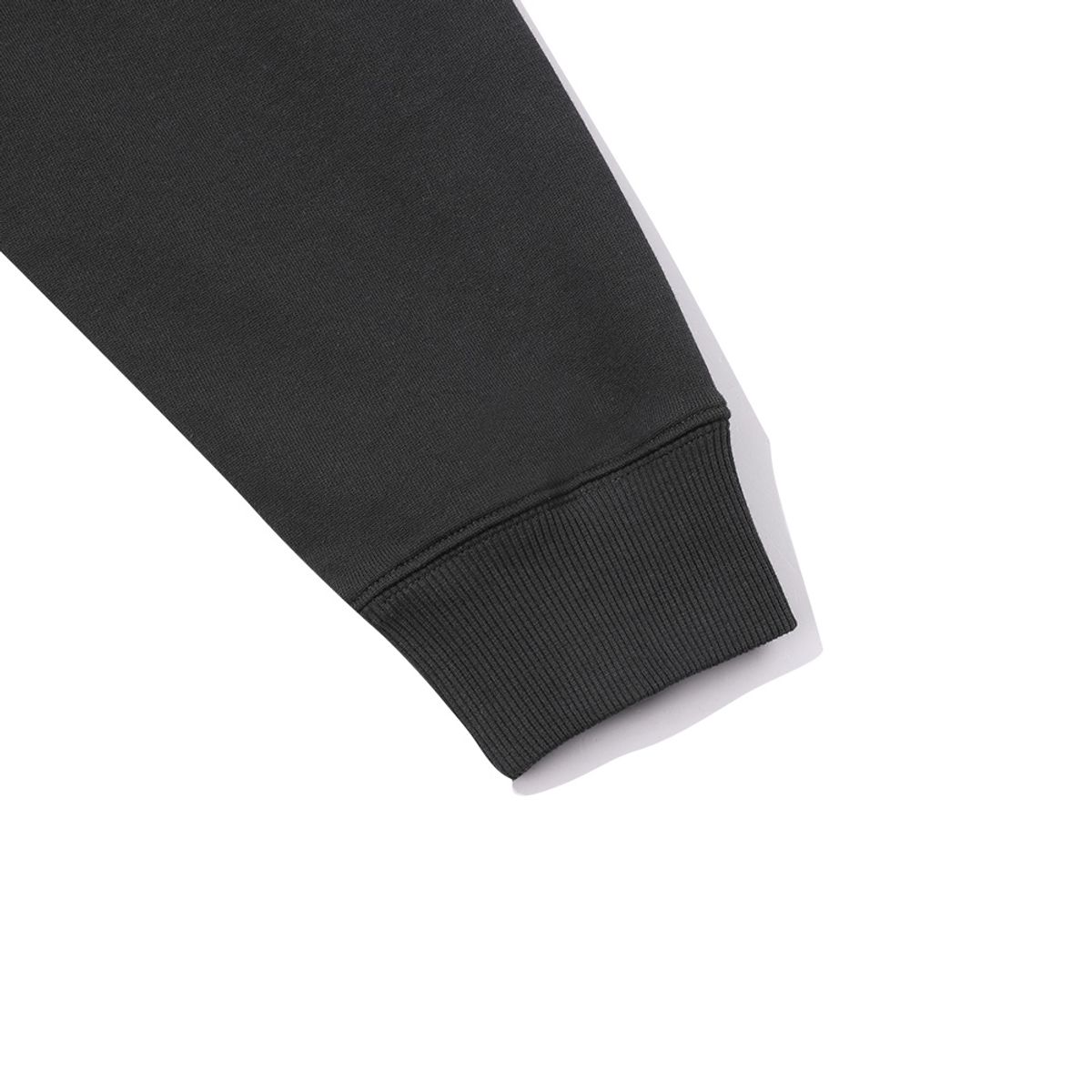 볼컴(VOLCOM) 굿 럭 클럽 오버핏 맨투맨 (다크 차콜) VA243RM002