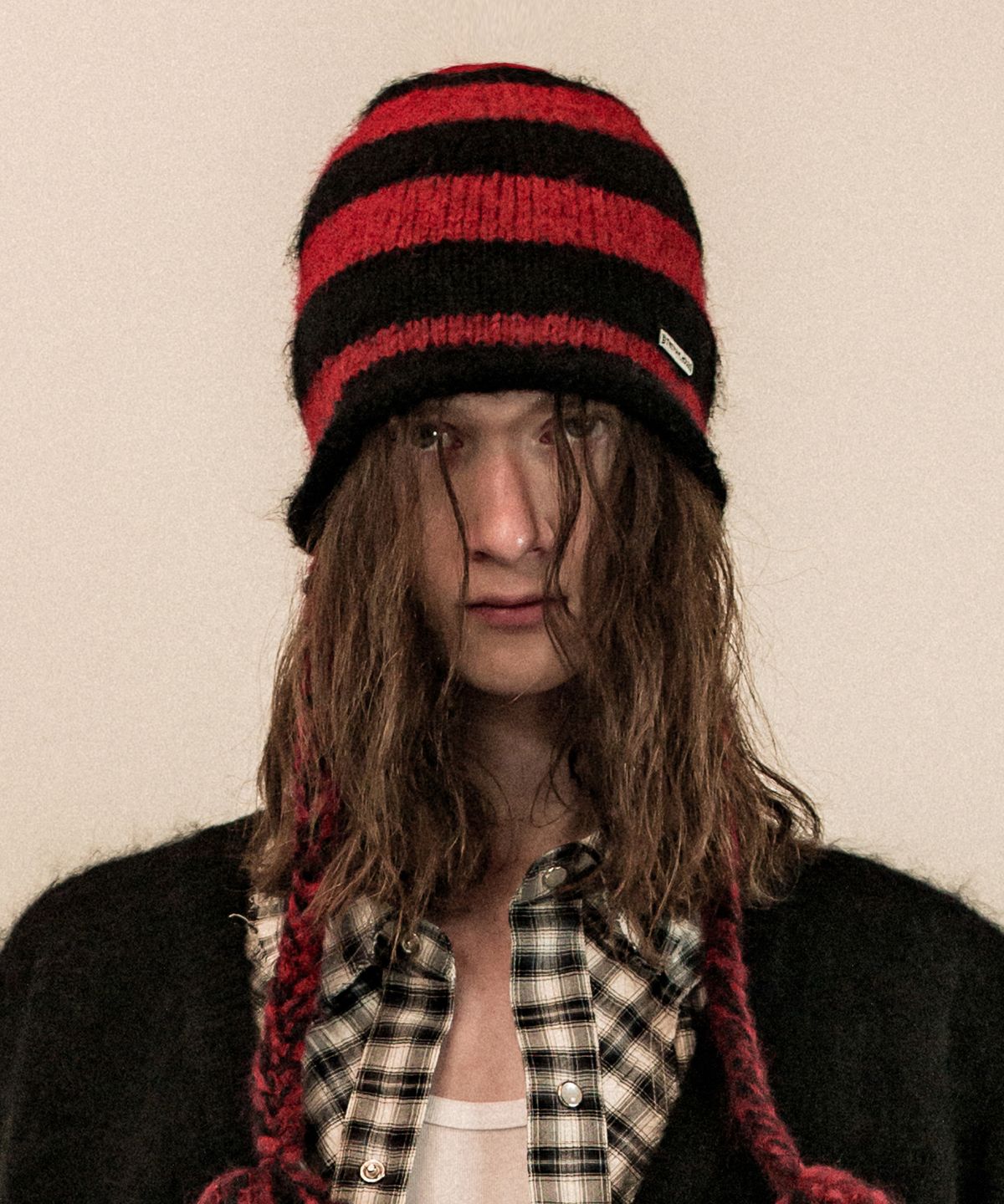 더바이닐하우스(THEVINYLHOUSE) EAR FLAP STRIPE BEANIE RED