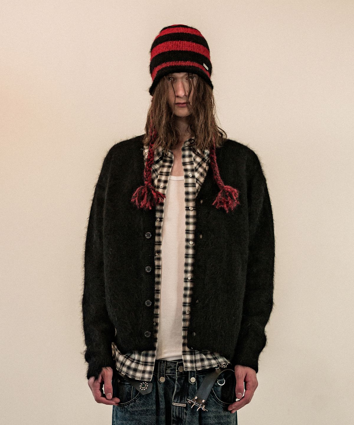 더바이닐하우스(THEVINYLHOUSE) GRUNGE CARDIGAN BLACK