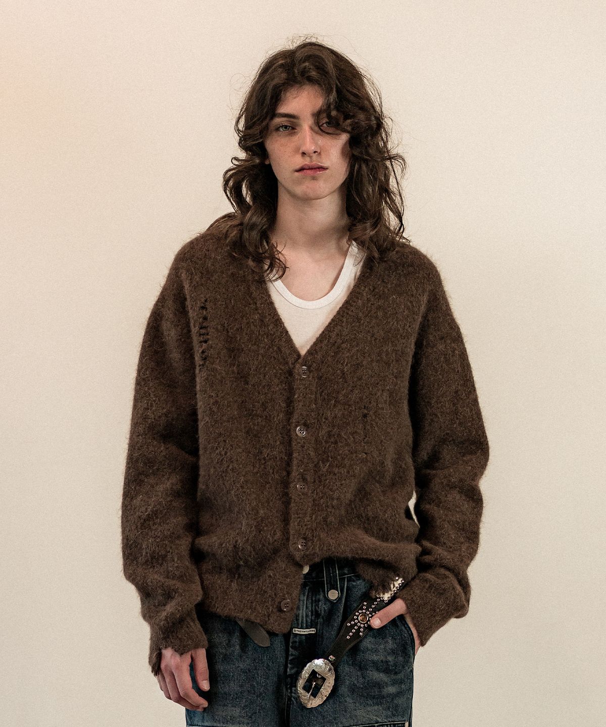 더바이닐하우스(THEVINYLHOUSE) GRUNGE CARDIGAN BROWN