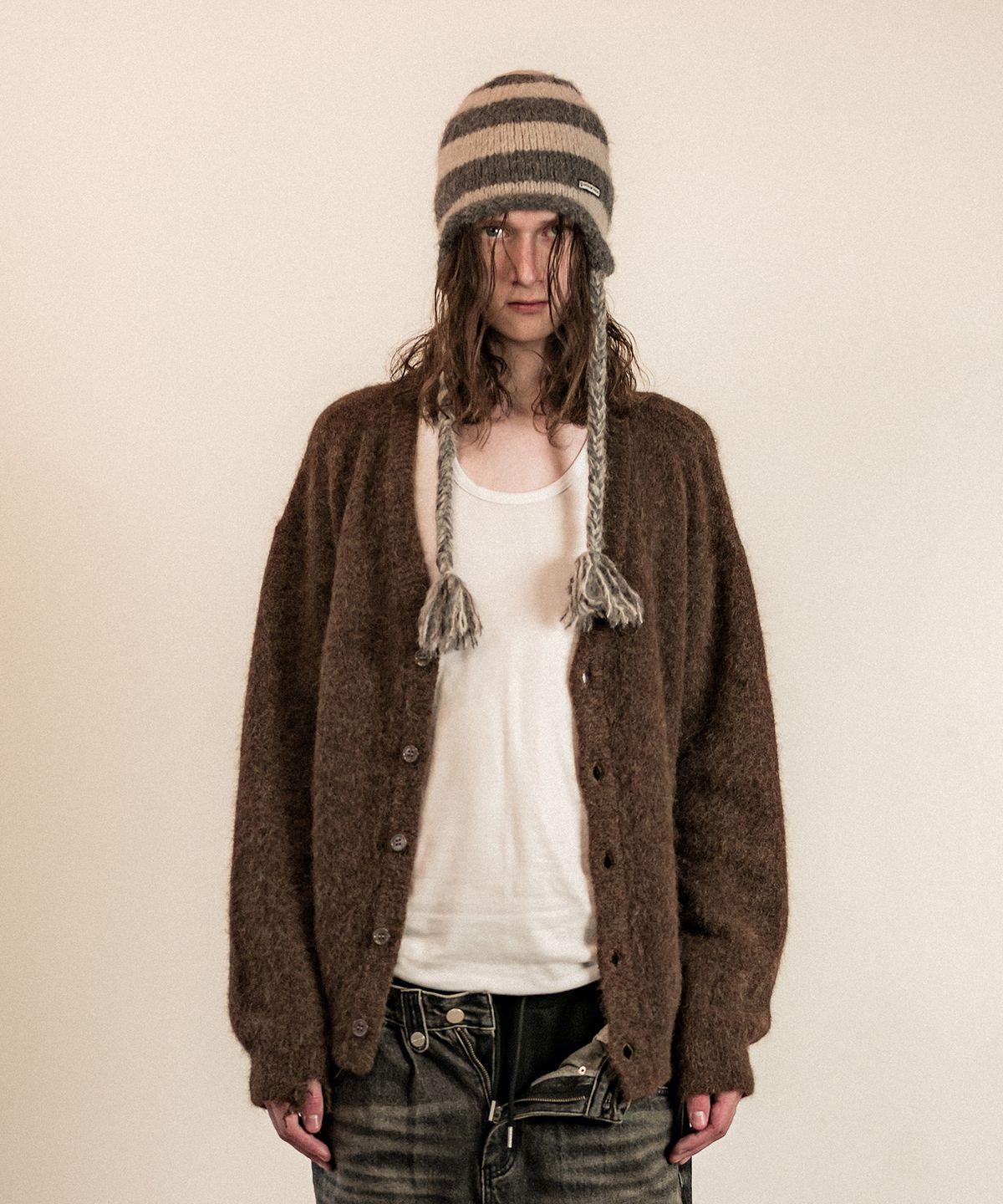 더바이닐하우스(THEVINYLHOUSE) GRUNGE CARDIGAN BROWN