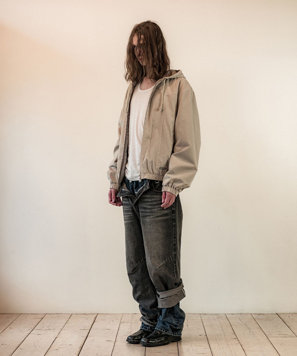 더바이닐하우스(THEVINYLHOUSE) DYED HOODED WORK JACKET  SAND