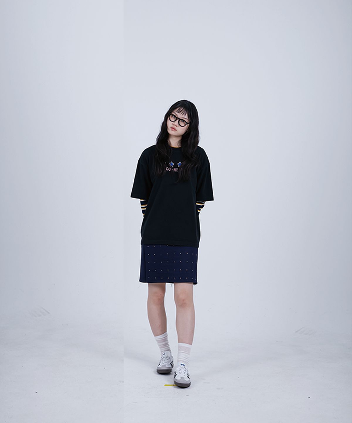 코튼리버스클럽(COTTONREBIRTHCLUB) 4스타 아트웍 티셔츠 (블랙)