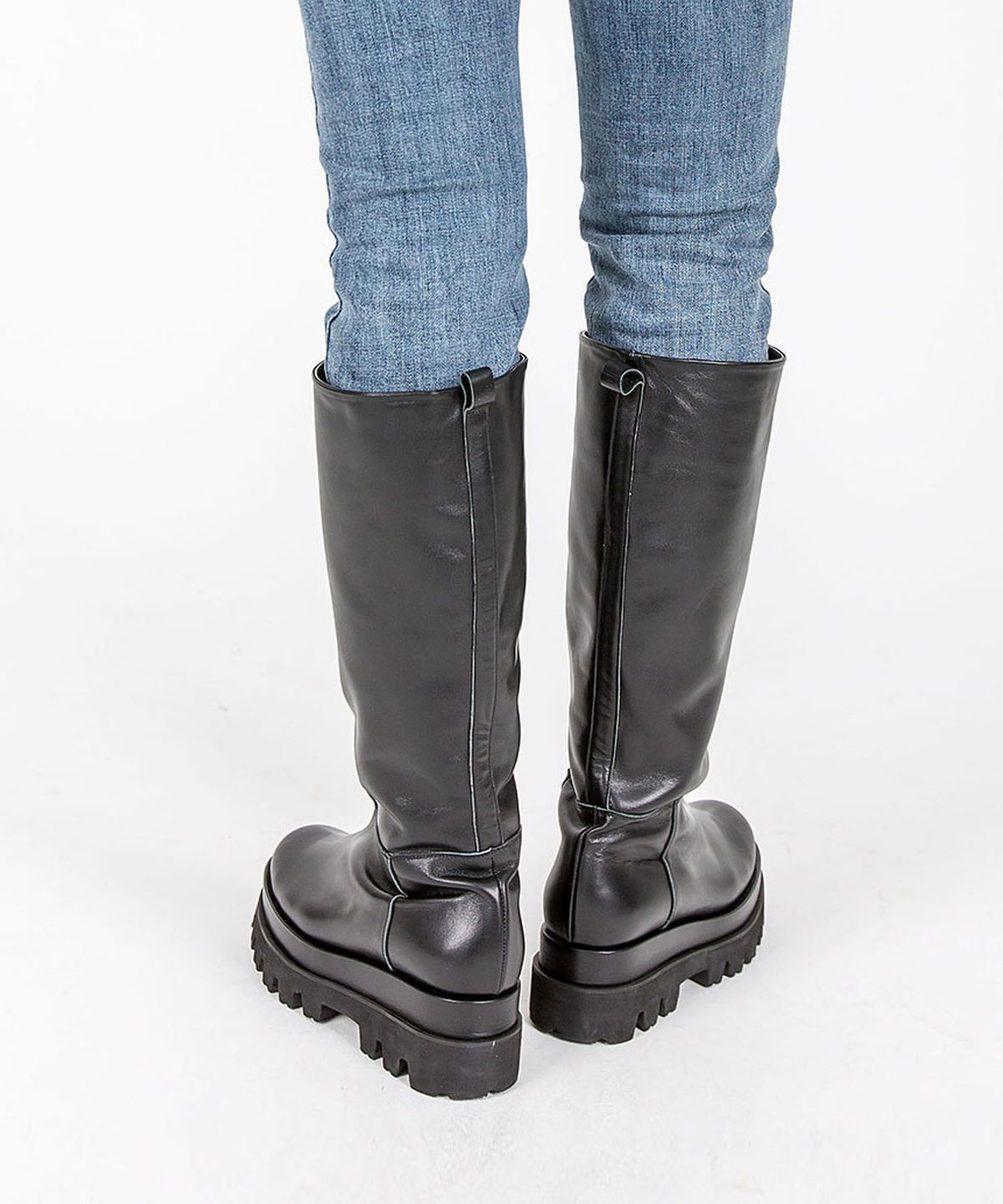 슈바이초이(SHOEBYCHOI) 플랫폼 롱부츠 _(6.5cm)블랙
