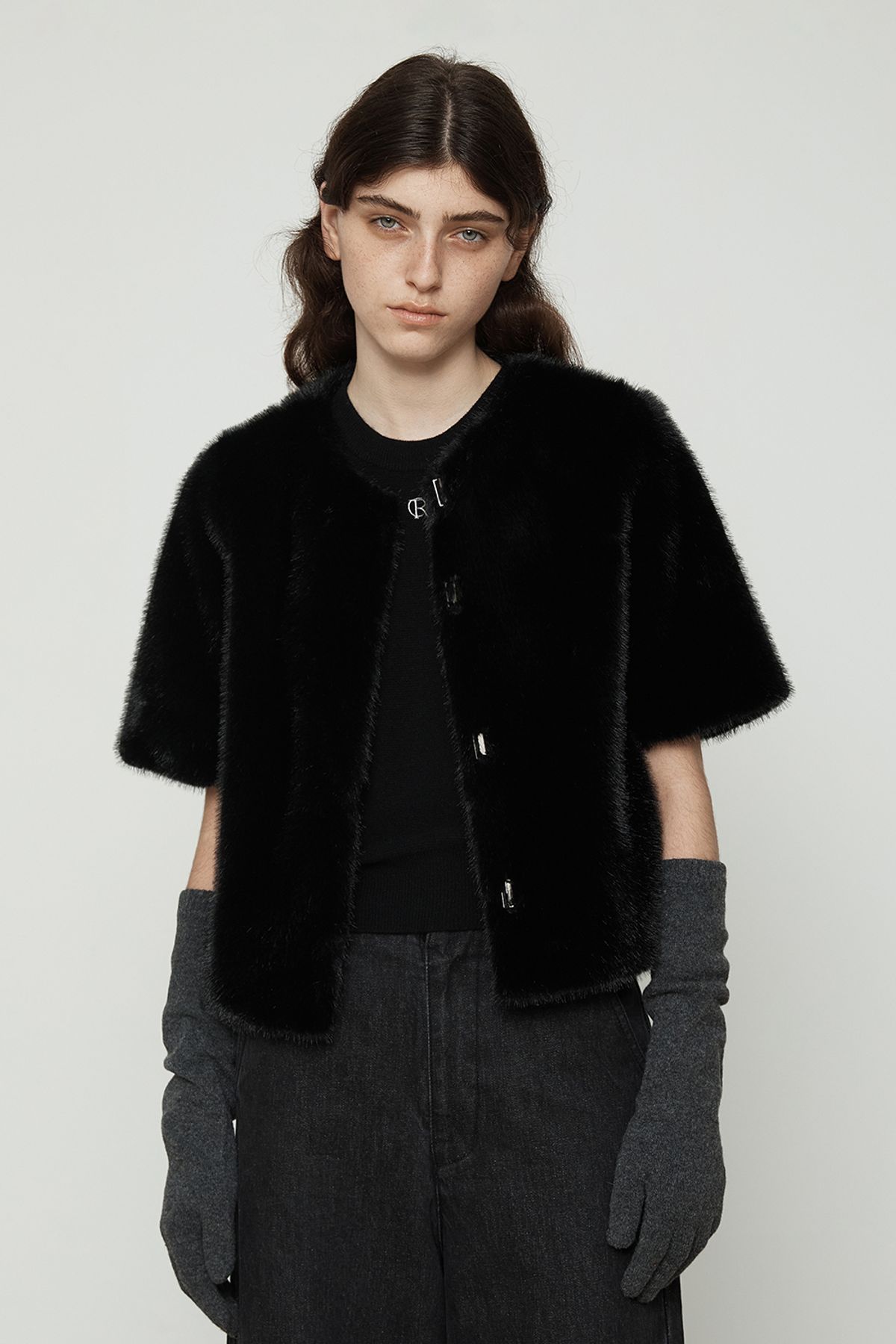 커렌트(CURRENT) FAUX FUR 반팔자켓 [블랙]