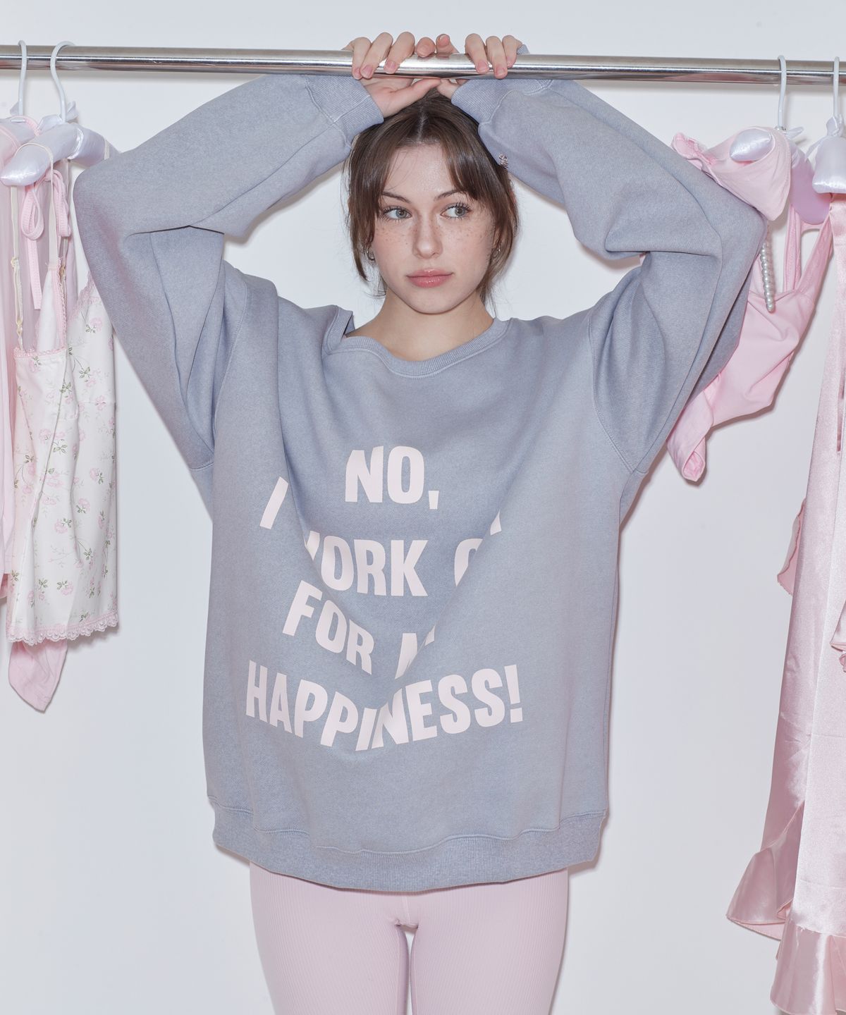 스웻스윗(SWEATSWEET) PIGMENT LETTERING SWEATSHIRTS - GRAY