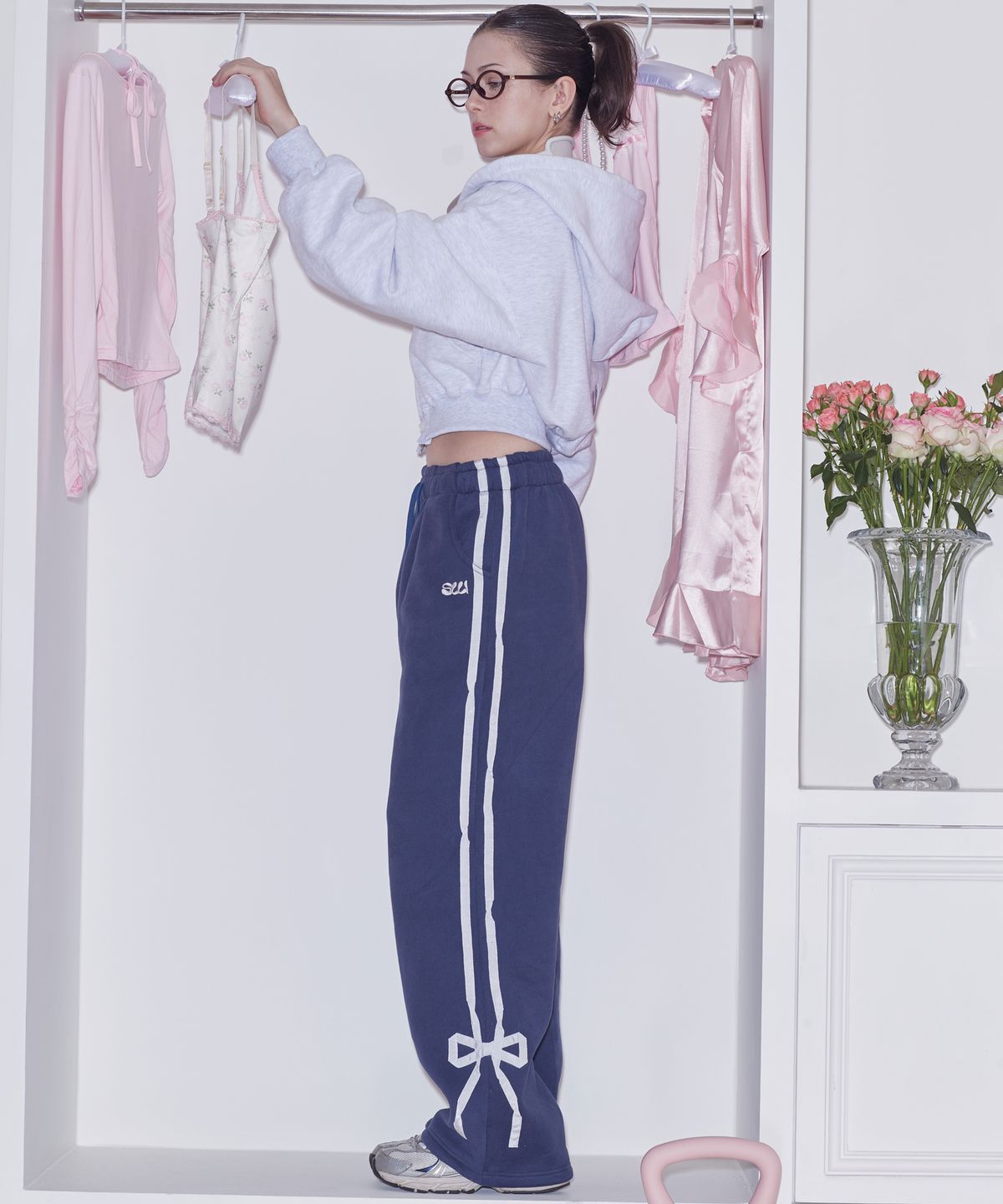 스웻스윗(SWEATSWEET) [RE] SWEET RIBBON SWEAT PANTS - NAVY/SILVER
