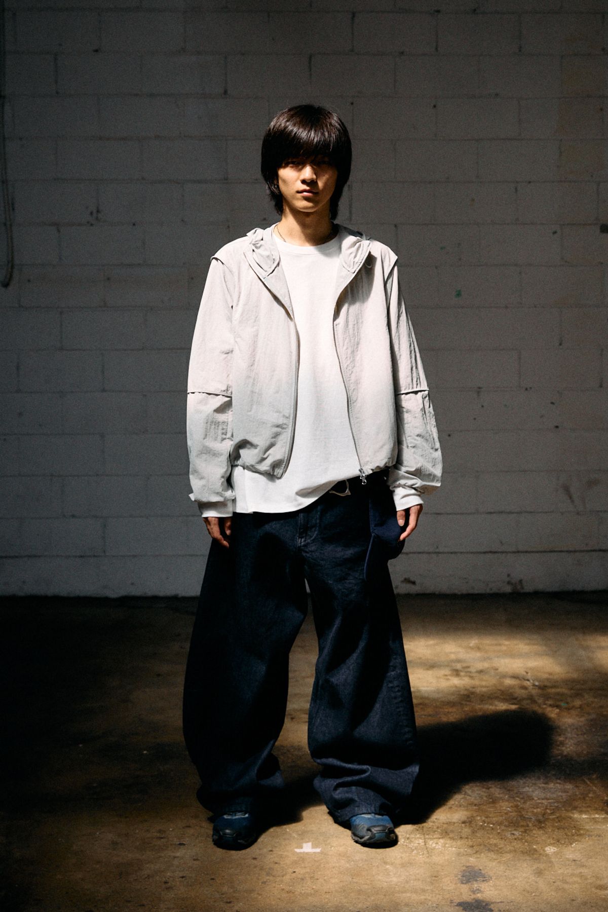 해칭룸(HATCHINGROOM) Crop Windbreaker Light Grey