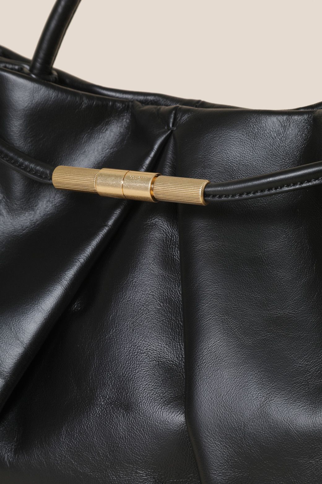 ショルダーバッグ・ポシェット COURONNE Lien Shoulder 33 (Black)_RCBSX24650BKX RCBSX24650BKX_LZ1.jpg