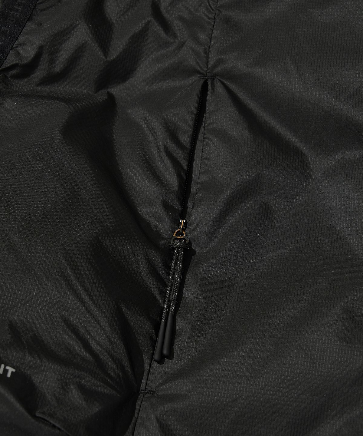 웰터 익스페리먼트(WELTER EXPERIMENT) TORRES PRIMALOFT VEST_BLACK_WOL082