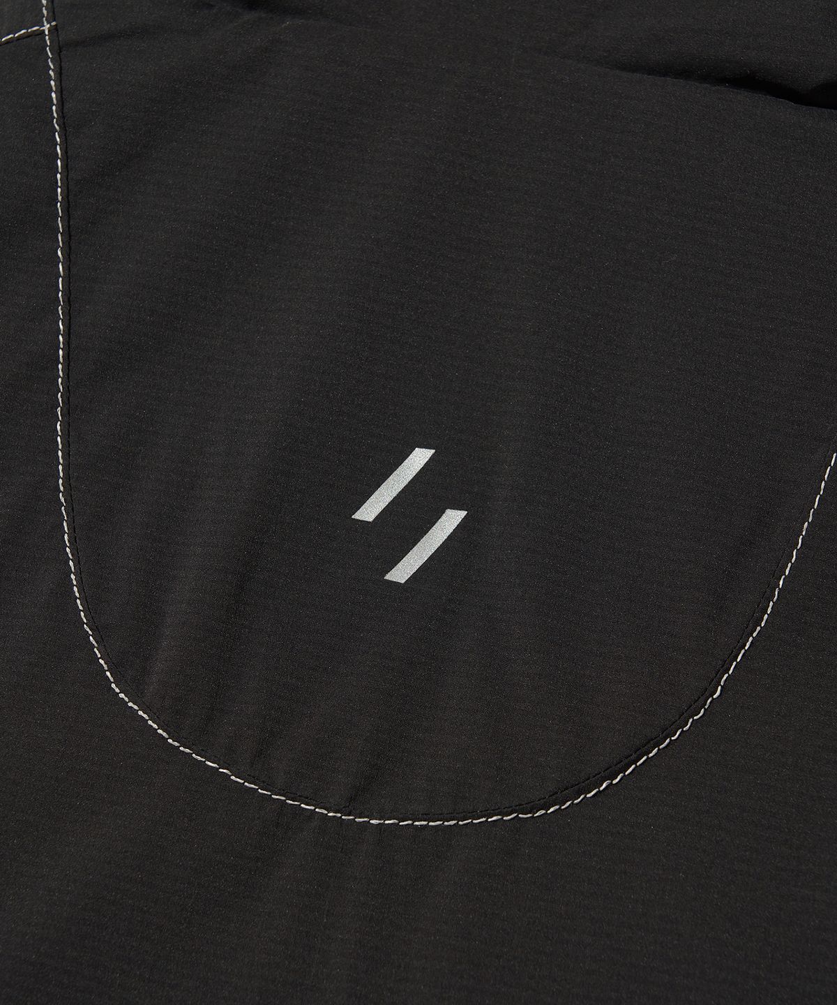 웰터 익스페리먼트(WELTER EXPERIMENT) REFLECTIVE STITCH PRIMALOFT INSULATION JACKET_BLACK_WOL085