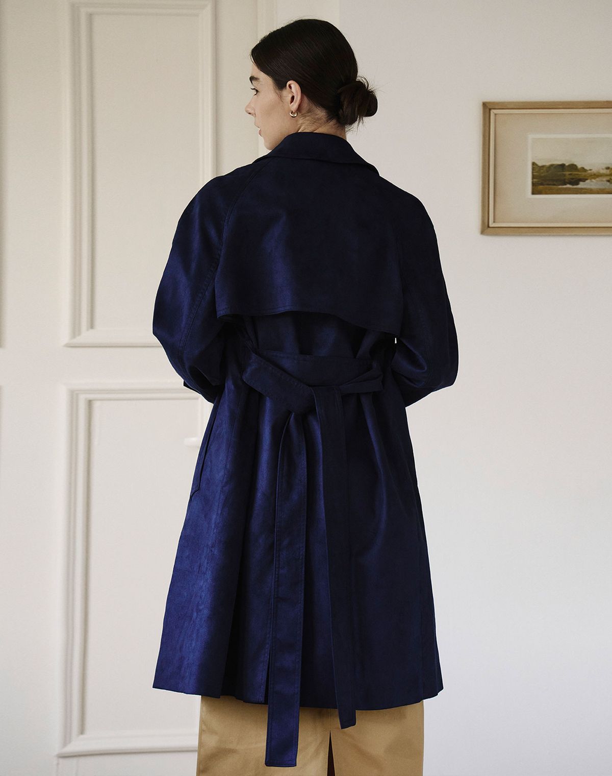 지에마르(GIEMAR) 스웨이드 하프 트렌치 네이비 SUEDE HALF TRENCH NAVY