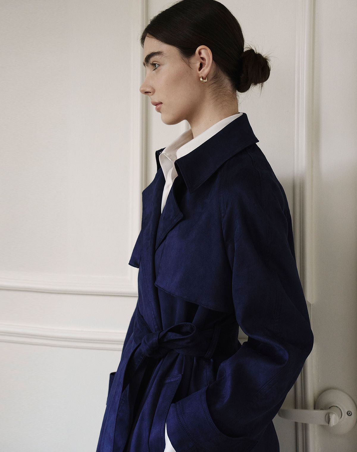 지에마르(GIEMAR) 스웨이드 하프 트렌치 네이비 SUEDE HALF TRENCH NAVY