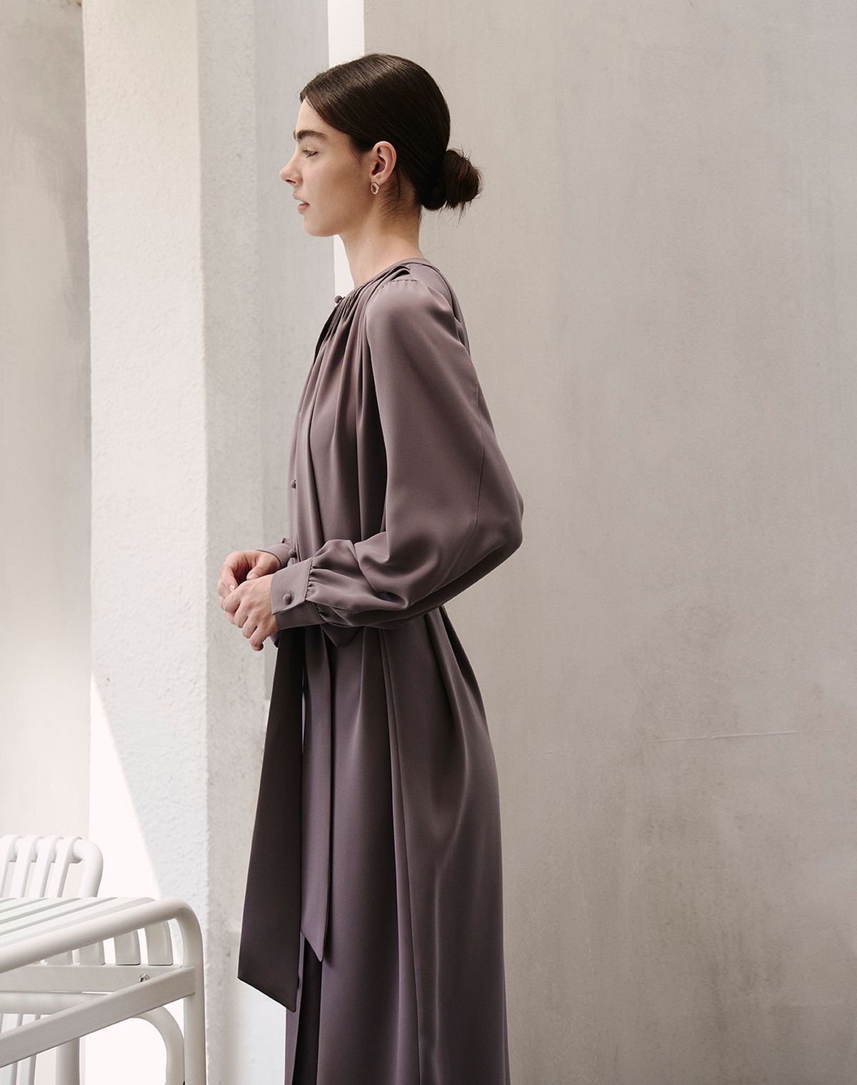 지에마르(GIEMAR) 라운드 넥 롱 드레스 마룬  ROUND NECK LONG DRESS MAROON