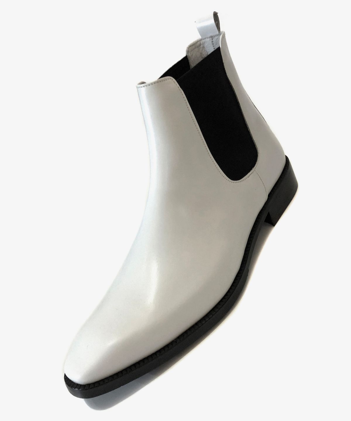 조앤슈(JOENSHOE) 릴 밴딩 첼시부츠 화이트