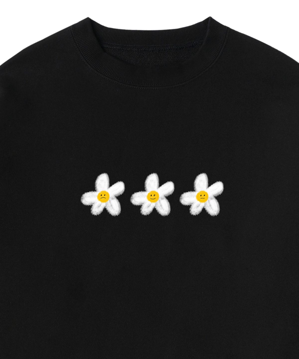 그레이버(GRAVER) [UNISEX]3 페인팅 플라워 스마일 맨투맨_블랙