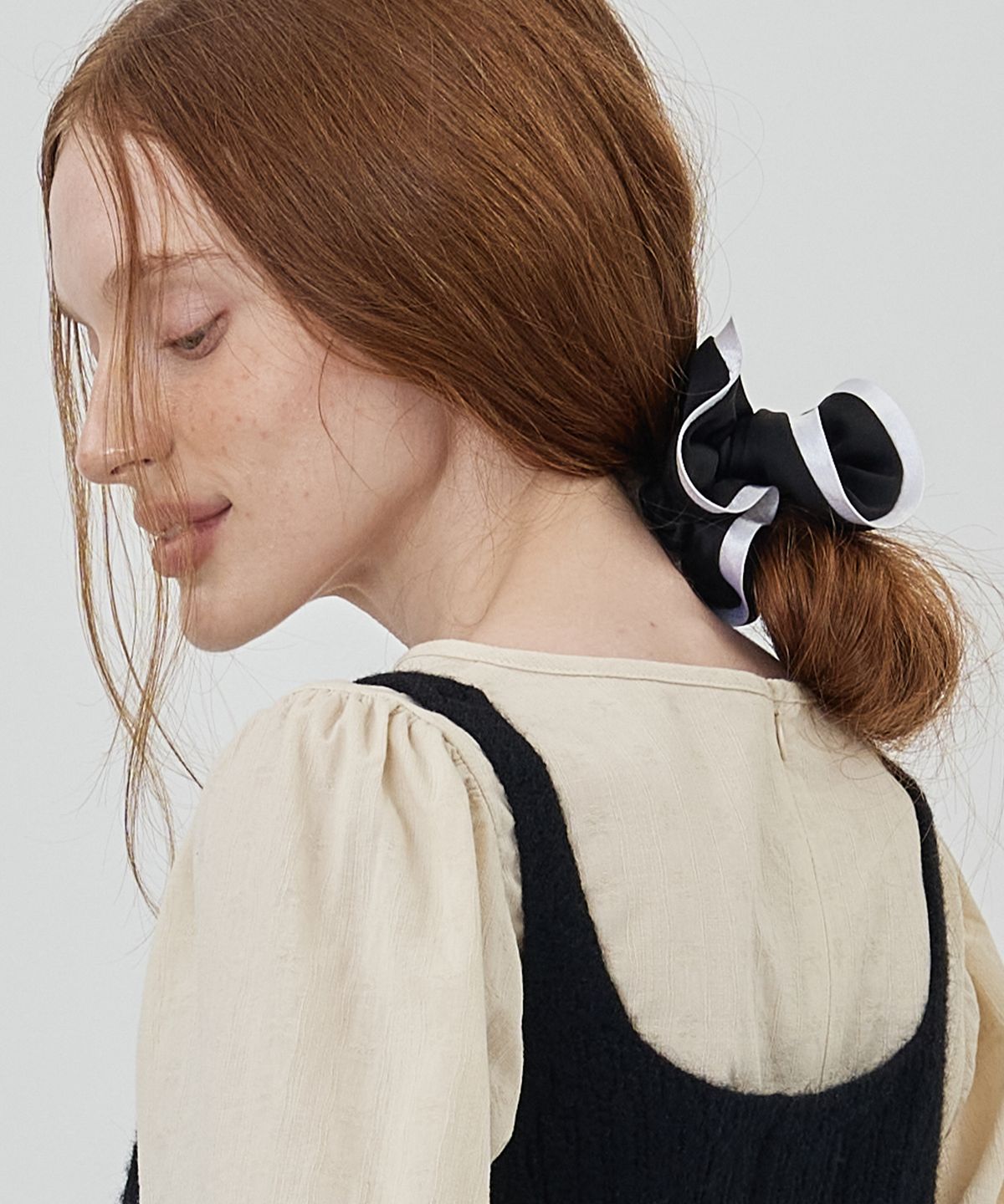 에이본(THE-ABON) 클래식 라인 헤어 스크런치 블랙화이트