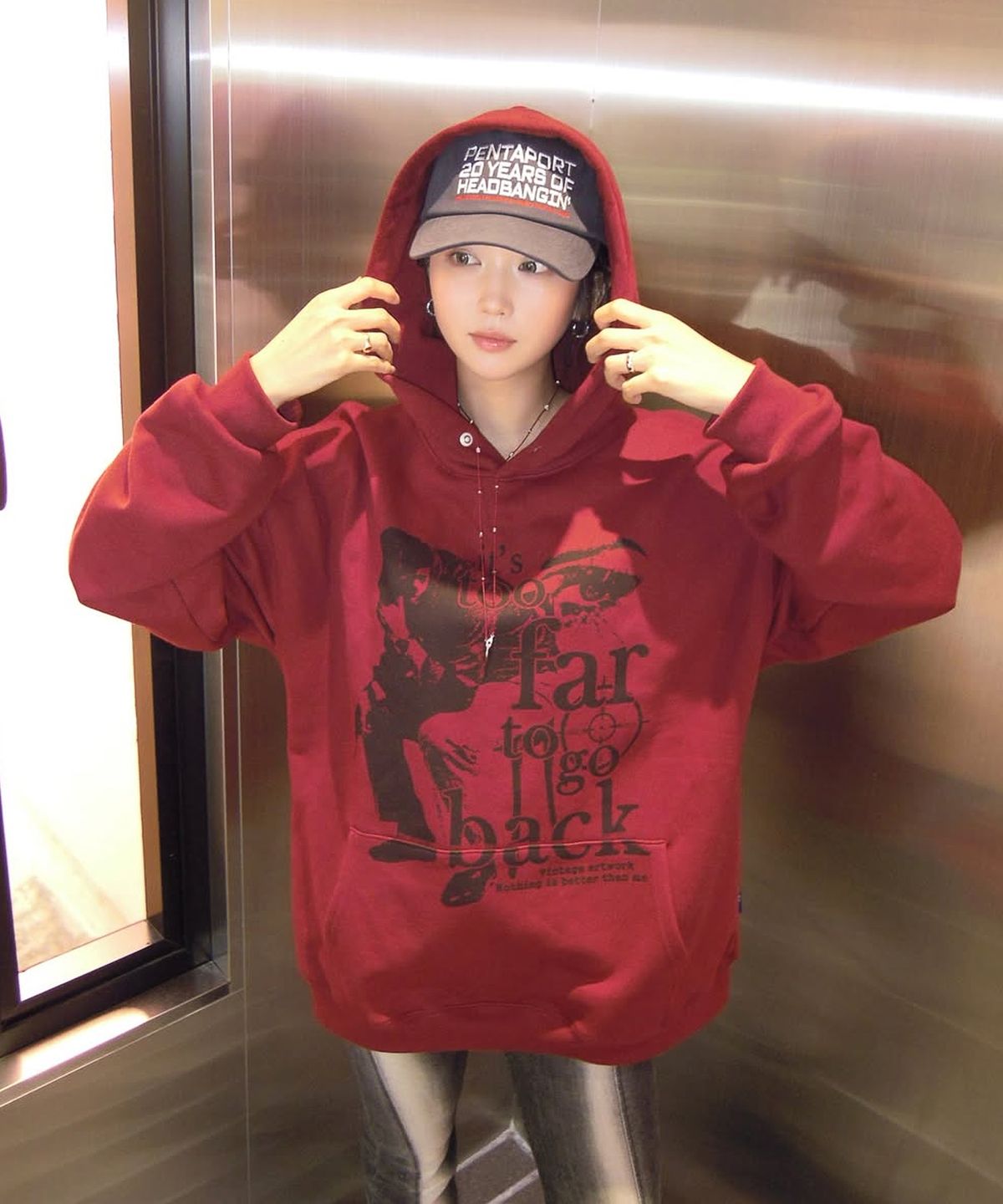 낫띵이즈베럴댄미(NOTHINGISBETTERTHANME) VINTAGE ARTWORK HOODIE_burgundy