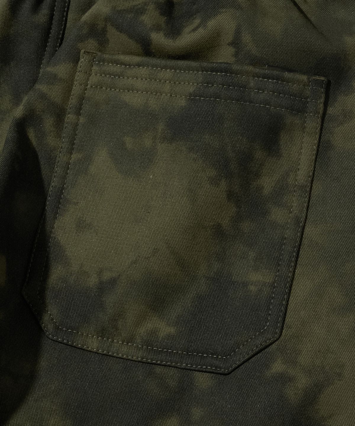 브라운브레스(BROWNBREATH) CONFUSION BANDING PANTS - KHAKI